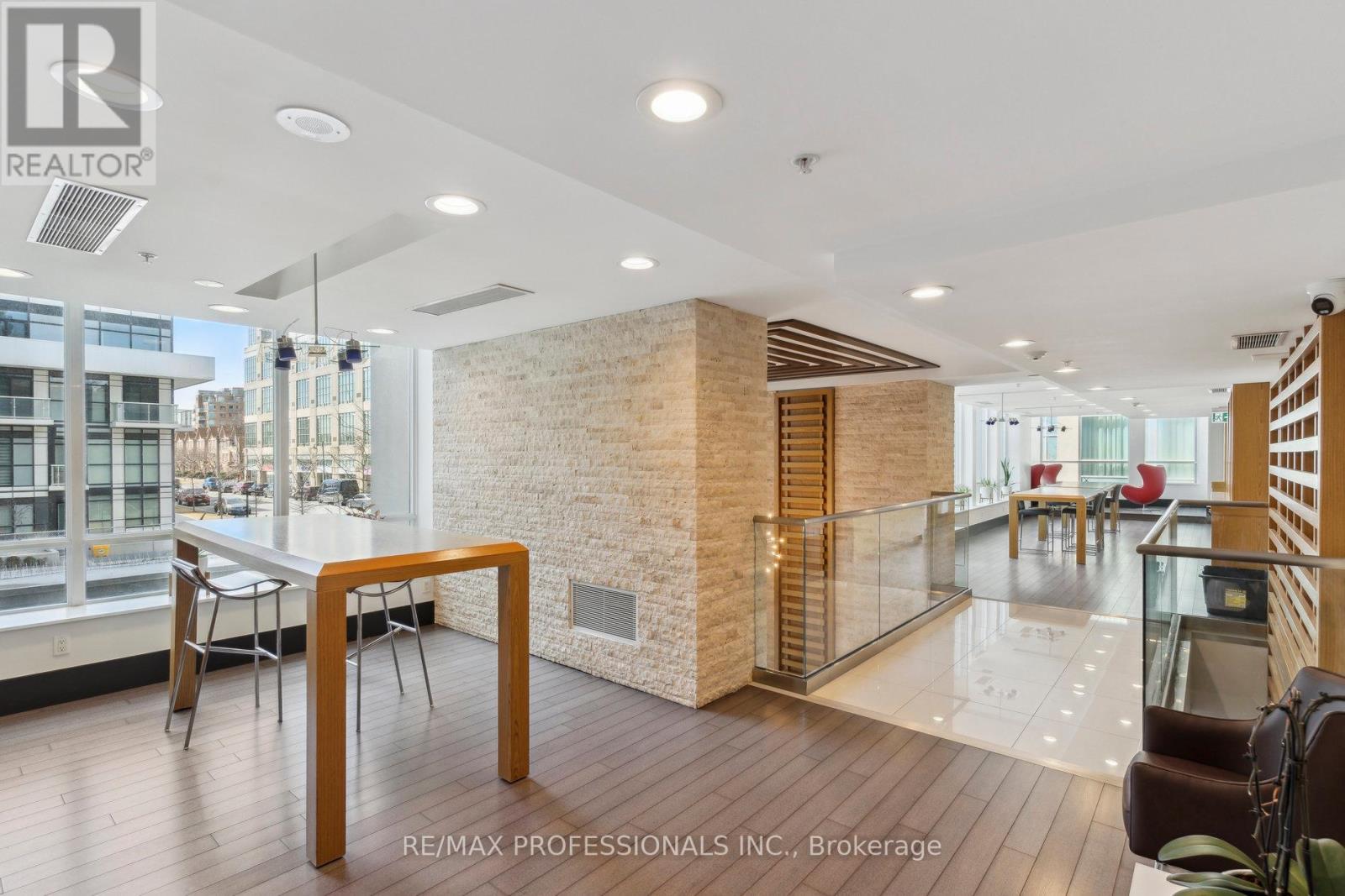 434 - 165 Legion Road N, Toronto, Ontario  M8Y 0A1 - Photo 35 - W12052058