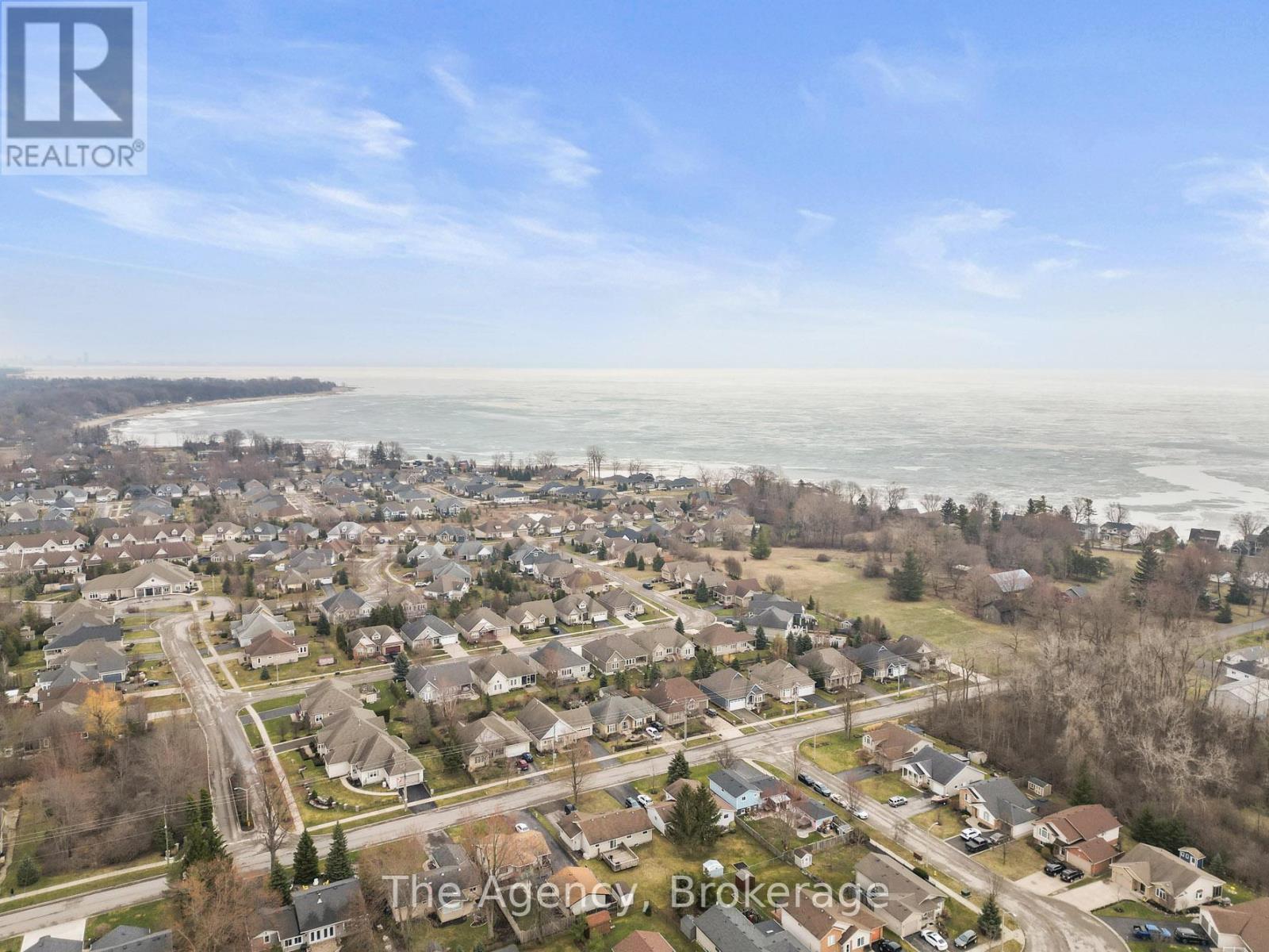 7 Rochelle Crescent, Fort Erie, Ontario  L0S 1N0 - Photo 38 - X12052163