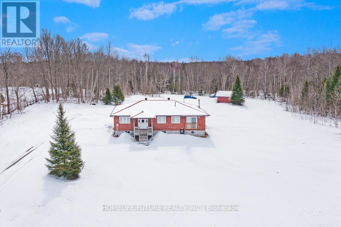 50 Woods Road, Carling, Ontario  P0G 1G0 - Photo 2 - X12052093