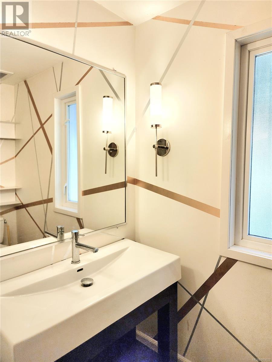 1040 Harrison Way, Gabriola Island, British Columbia  V0R 1X2 - Photo 12 - 993633