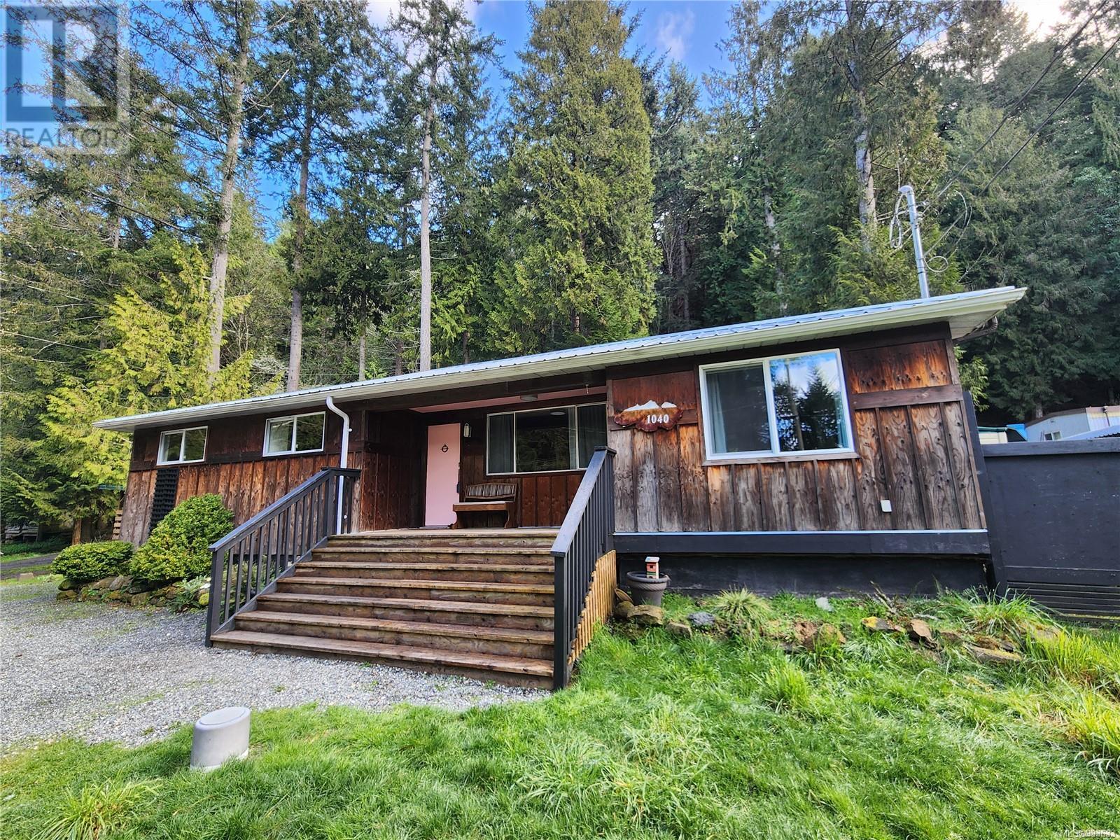 Property at 1040 Harrison Way image 3