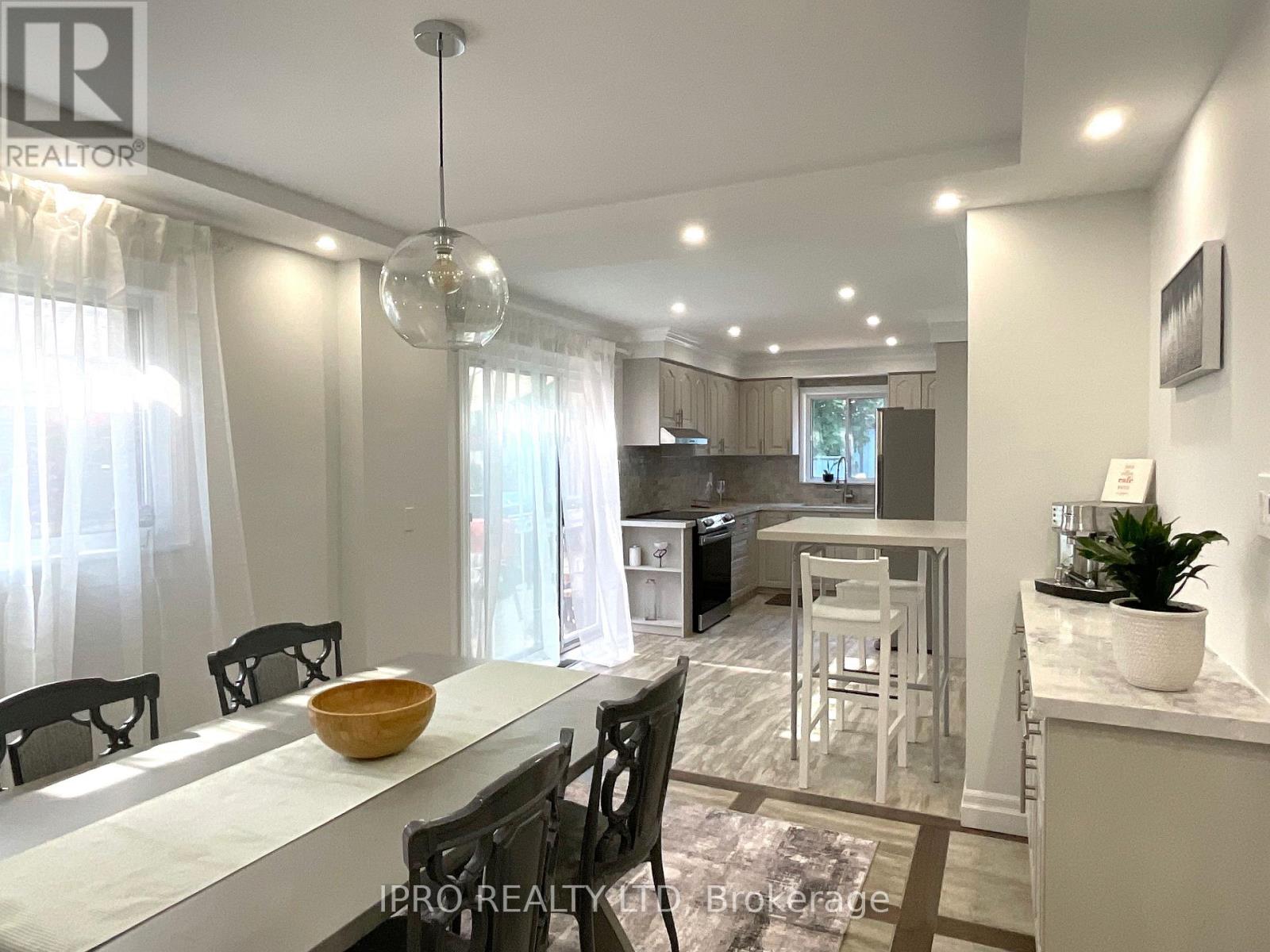 73 Wright Crescent, Caledon, Ontario  L7E 3X6 - Photo 8 - W12052115