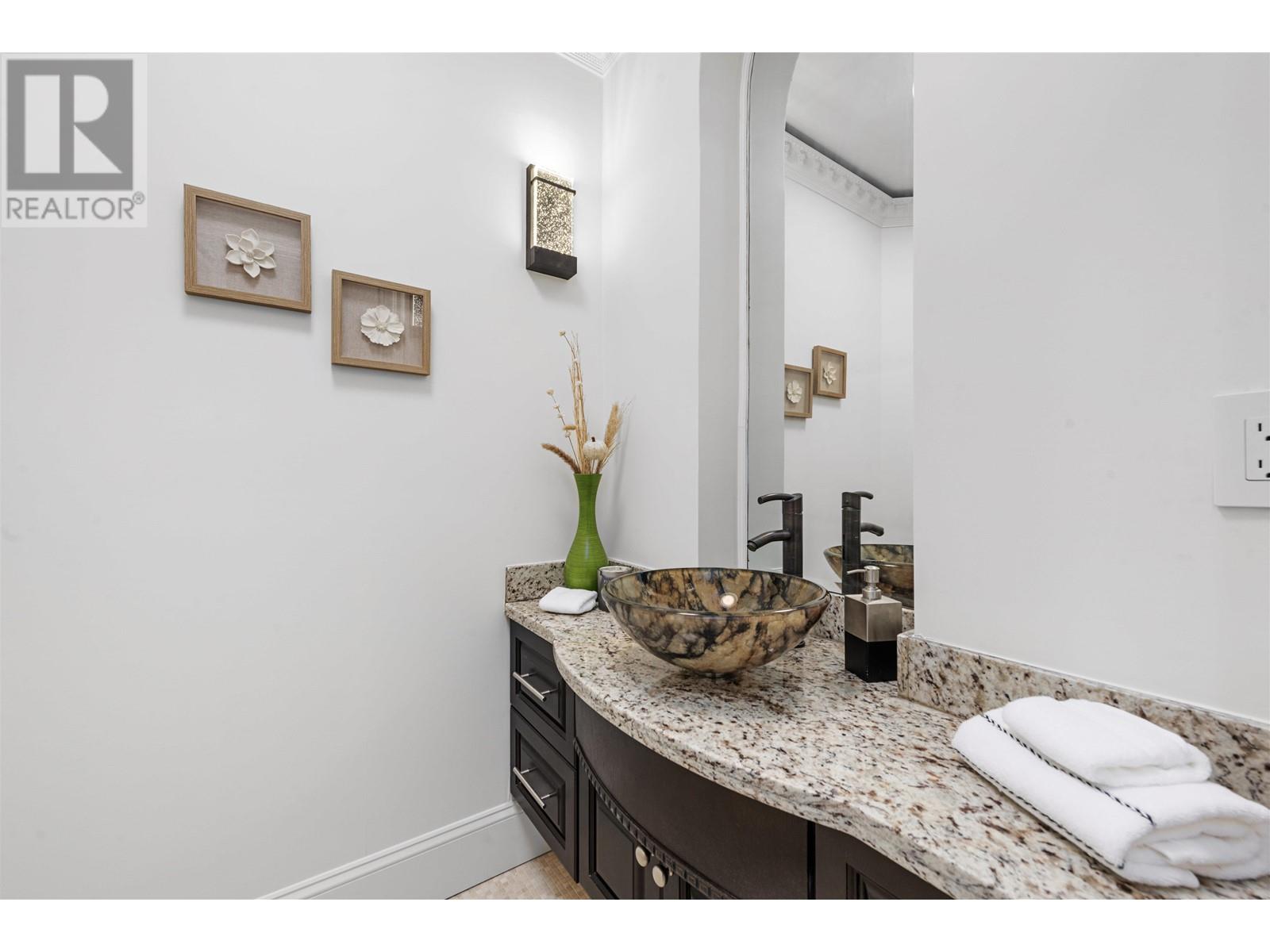 7778 Nursery Street, Burnaby, British Columbia  V5E 2B4 - Photo 16 - R2983912