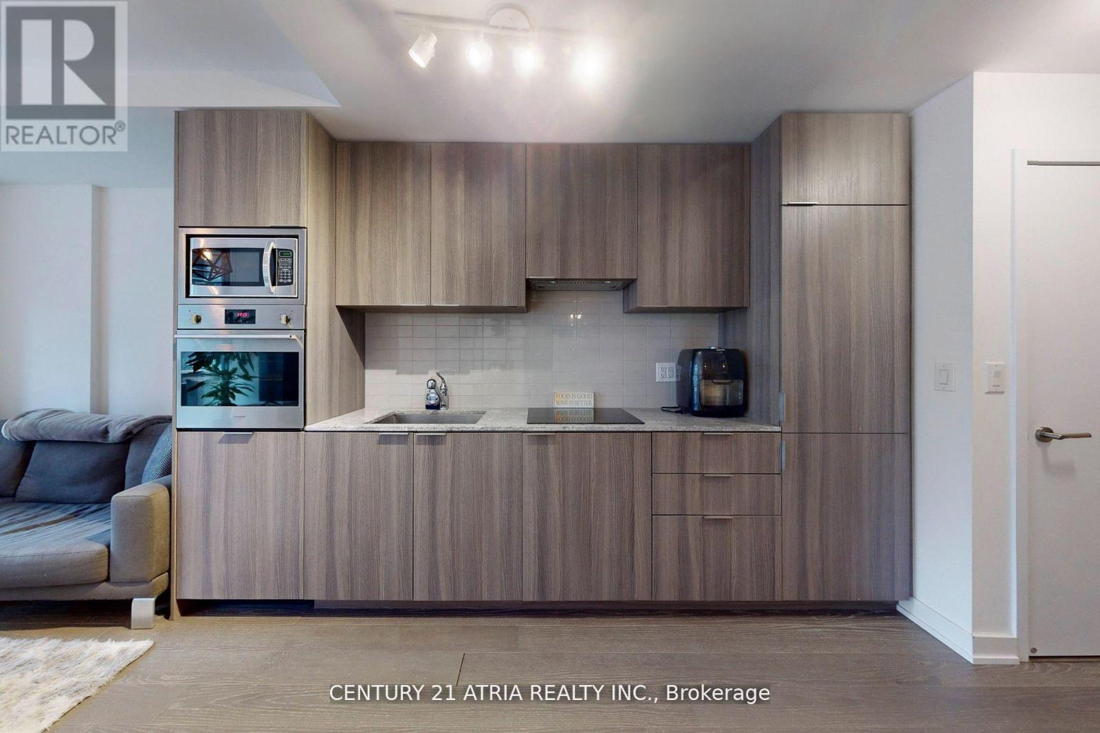 612 - 11 Wellesley Street W, Toronto, Ontario  M4Y 0G4 - Photo 11 - C12052176