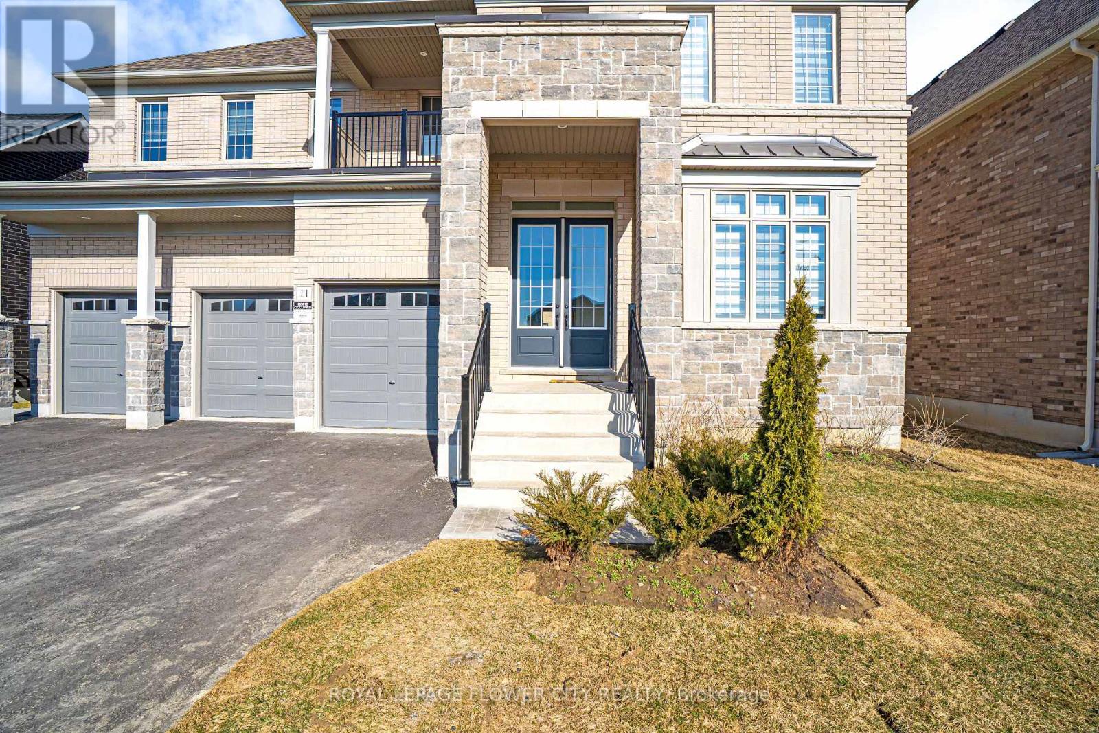 Property at 11 WINTERGREEN LANE N image 2
