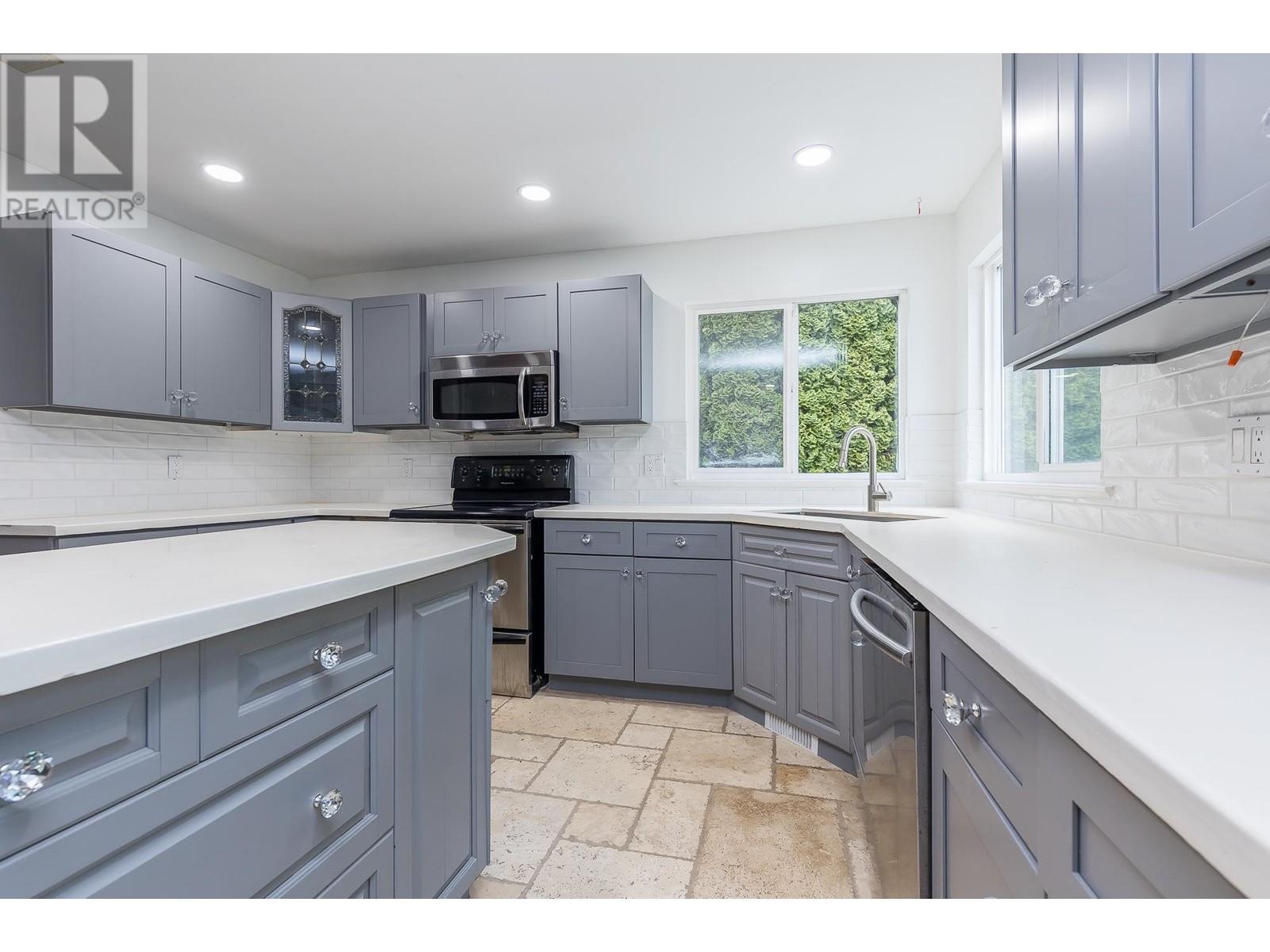 Property at 13065 250TH STREET image 4