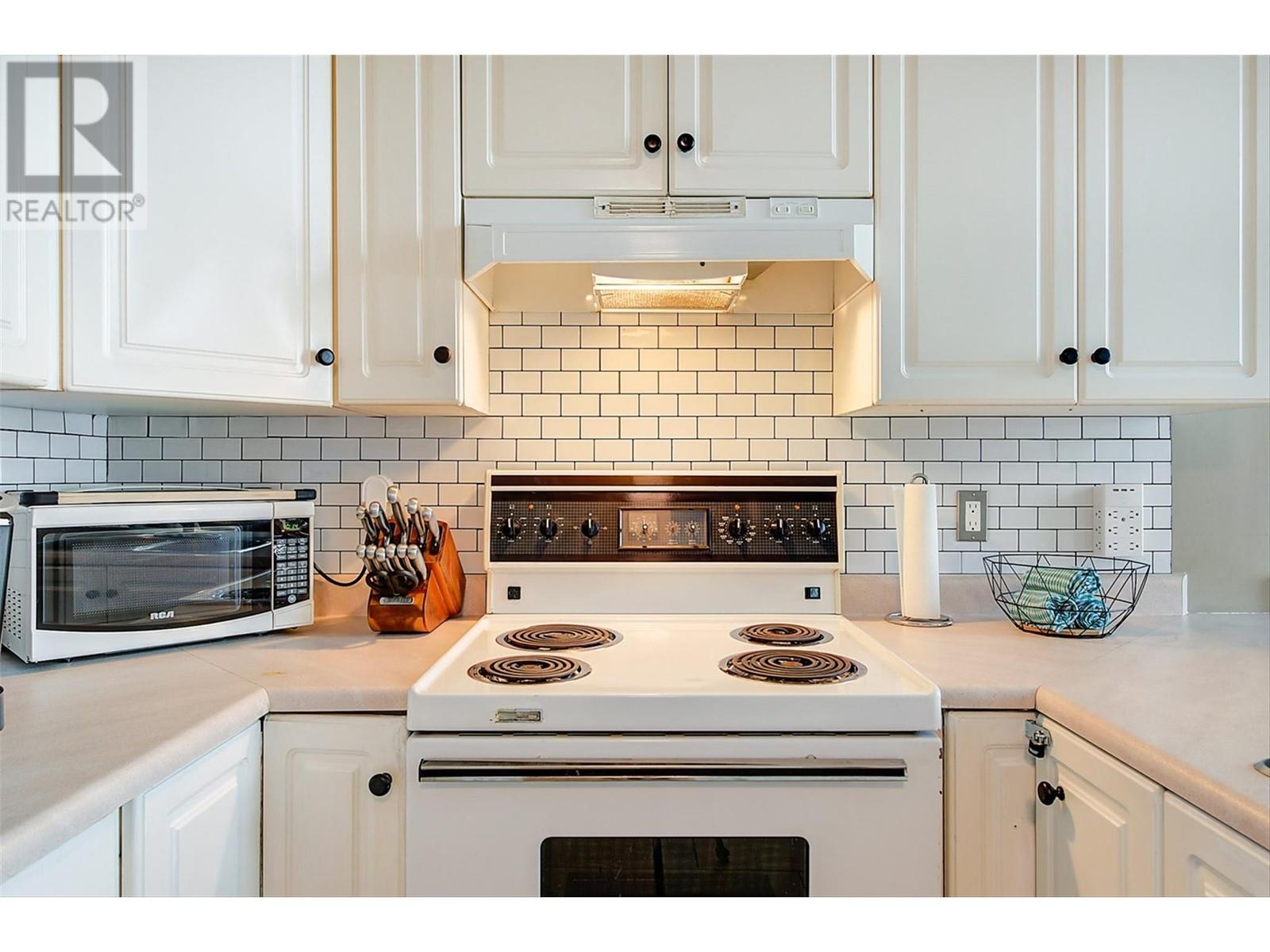 5977 Snow Pines Crescent Unit# 116d, Big White, British Columbia  V1P 1P3 - Photo 11 - 10340871