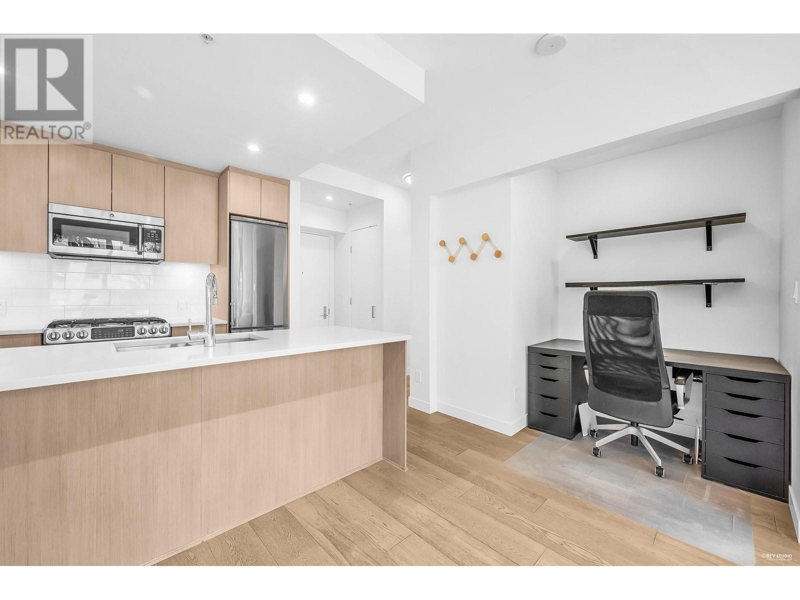 706 9080 University Crescent, Burnaby, British Columbia  V5A 0B7 - Photo 8 - R2983754