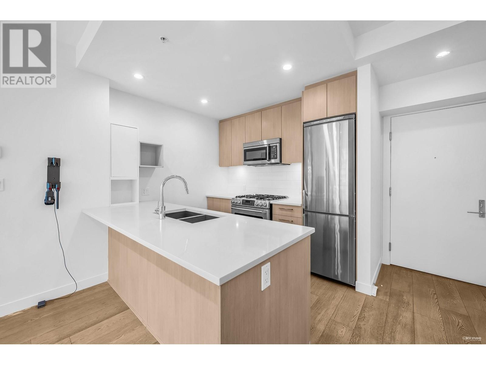 706 9080 University Crescent, Burnaby, British Columbia  V5A 0B7 - Photo 6 - R2983754