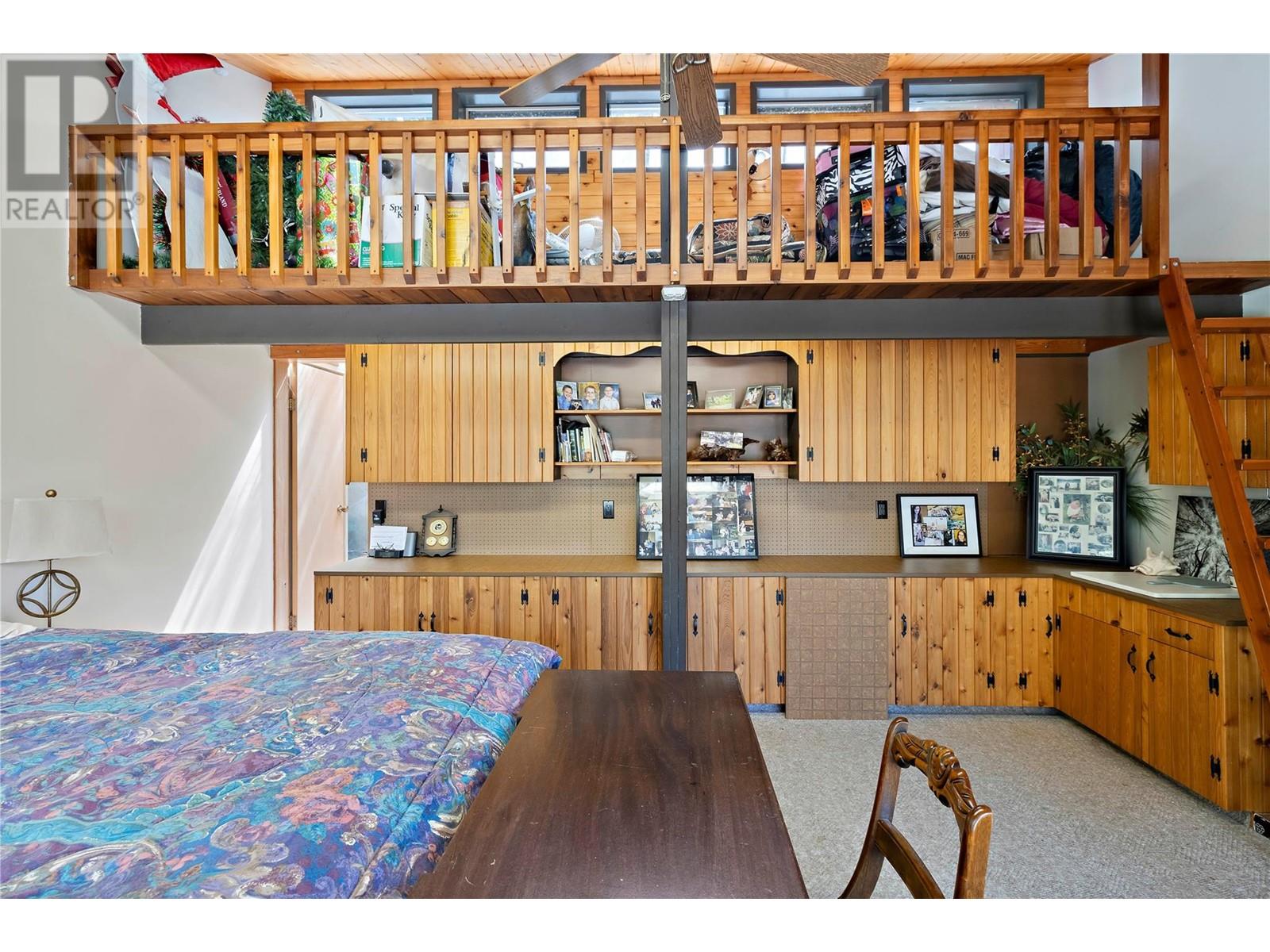 Property at 5508 Eagle Bay Road image 3