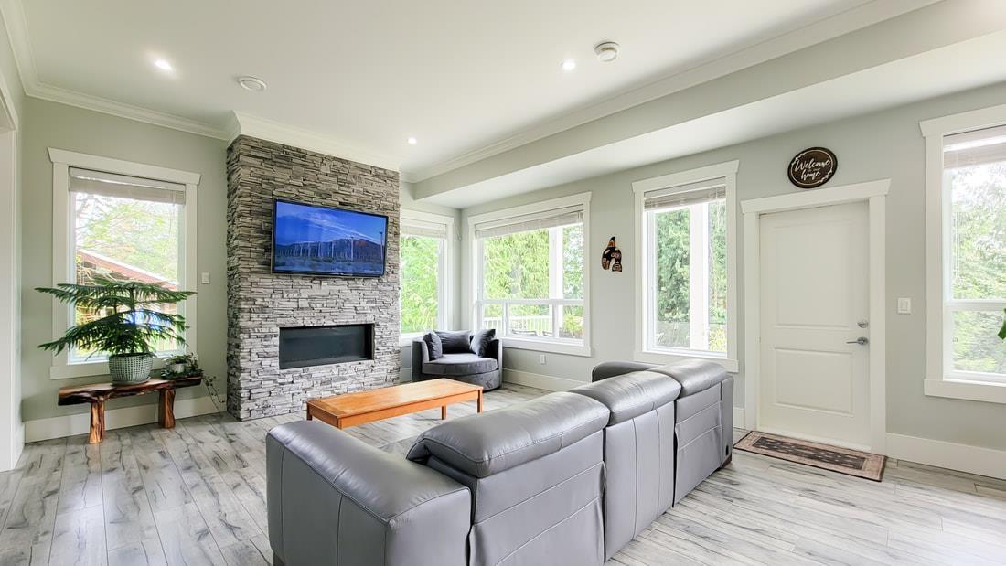 Property at 31740 BENCH AVENUE image 3
