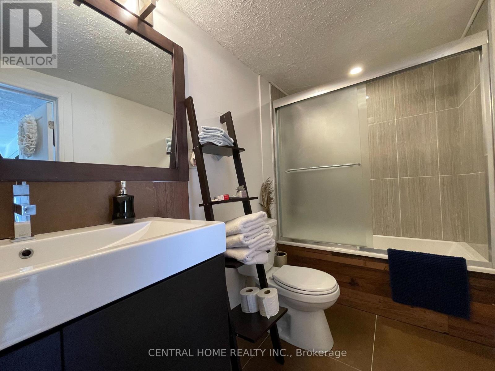 6068 Drummond Road, Niagara Falls, Ontario  L2G 4M2 - Photo 23 - X12052222