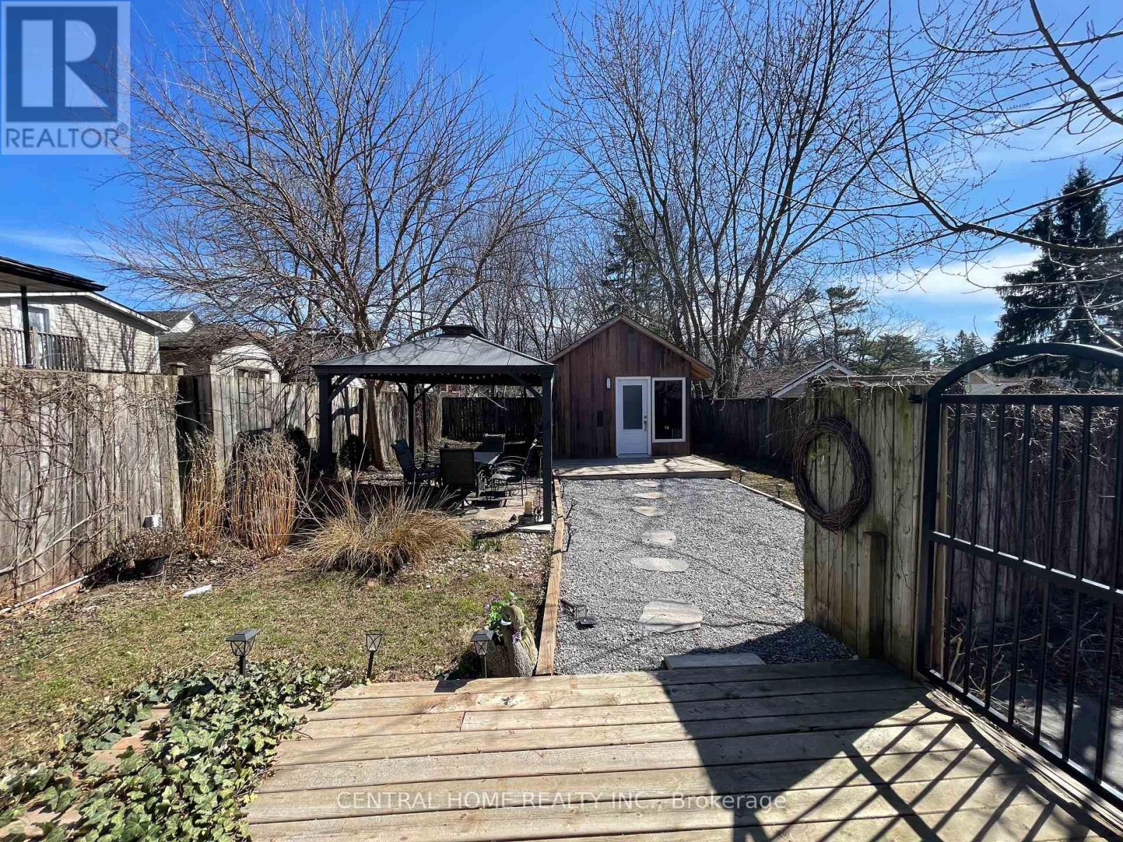 6068 Drummond Road, Niagara Falls, Ontario  L2G 4M2 - Photo 4 - X12052222