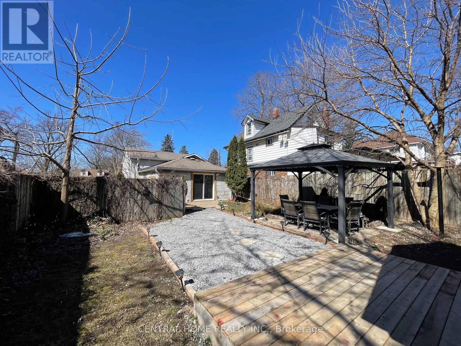 6068 Drummond Road, Niagara Falls, Ontario  L2G 4M2 - Photo 5 - X12052222