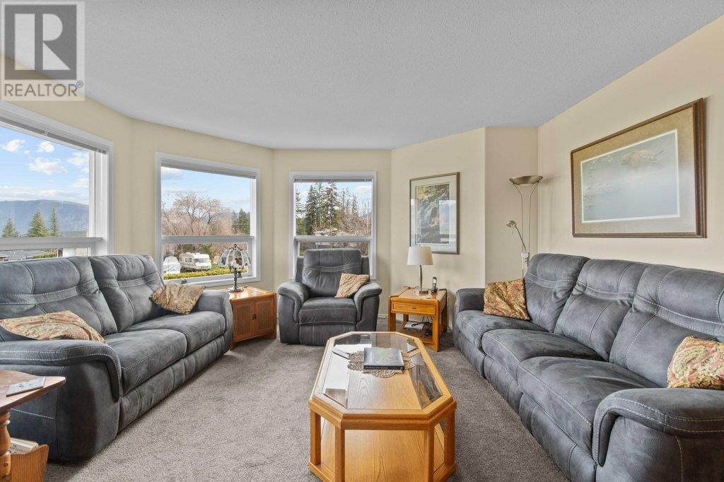 Property at 2290 3 Avenue SE image 3