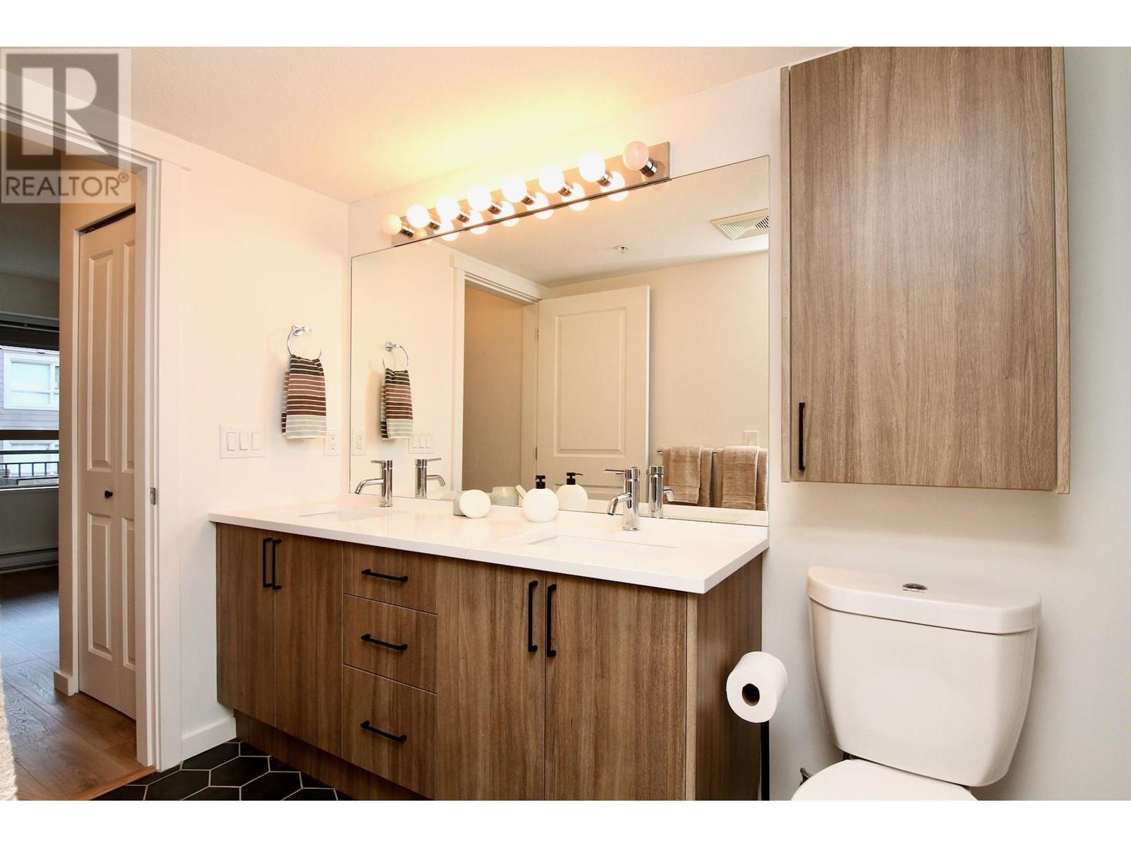 317 700 Klahanie Drive, Port Moody, British Columbia  V3H 5L3 - Photo 18 - R2983993