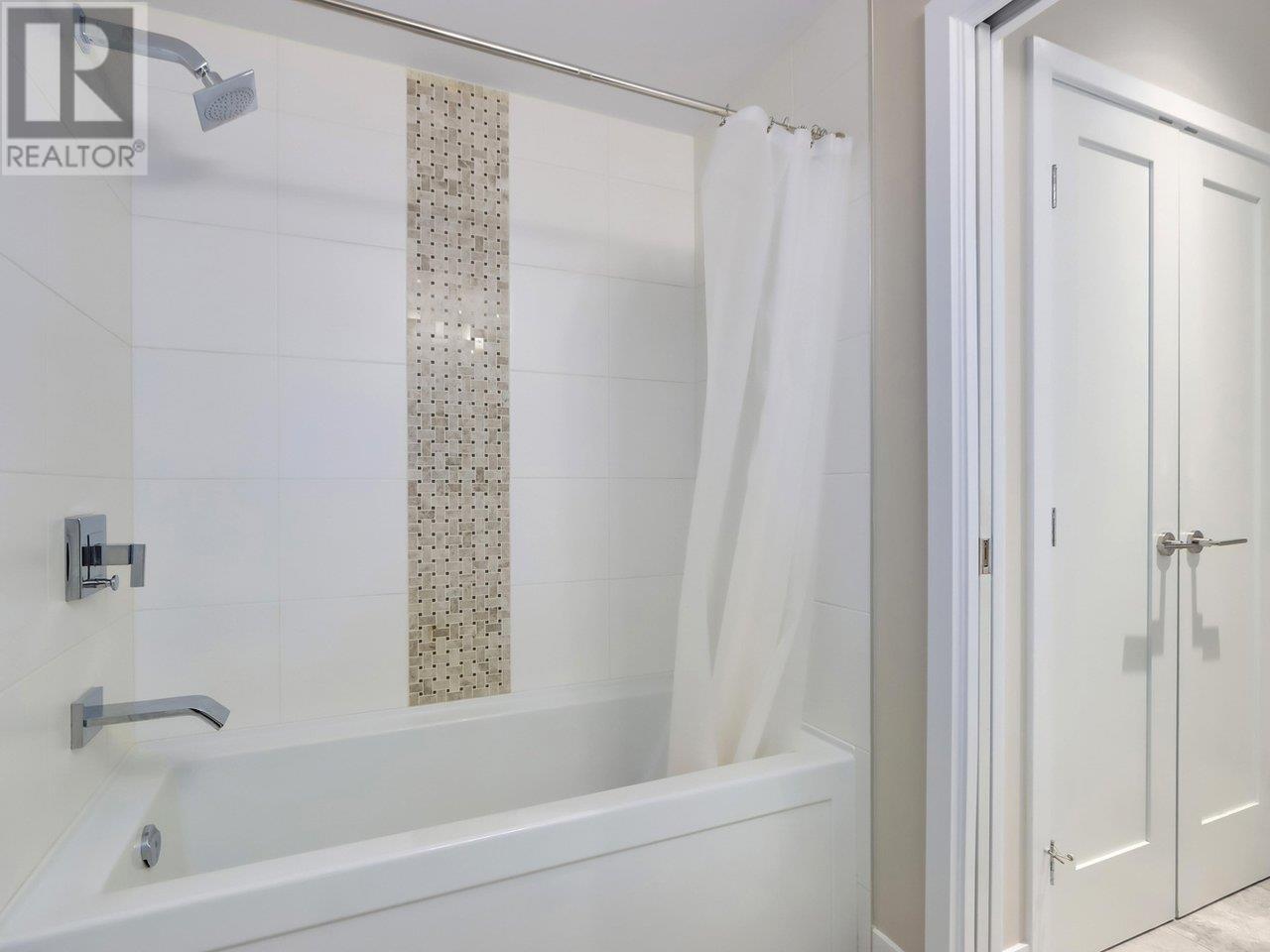 301 4570 Hastings Street, Burnaby, British Columbia  V5C 0E8 - Photo 16 - R2984002