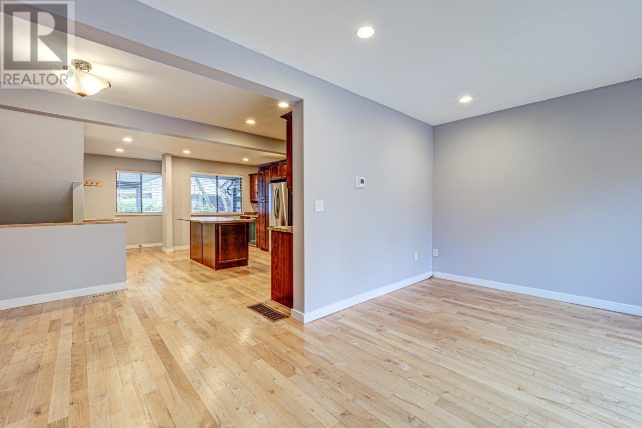 80 1930 Cedar Village Crescent, North Vancouver, British Columbia  V7J 3M5 - Photo 25 - R2984014