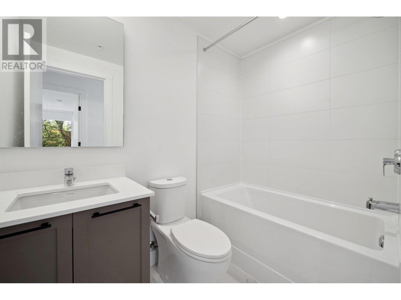 206 8750 University Crescent, Burnaby, British Columbia  V5A 0G9 - Photo 7 - R2981560