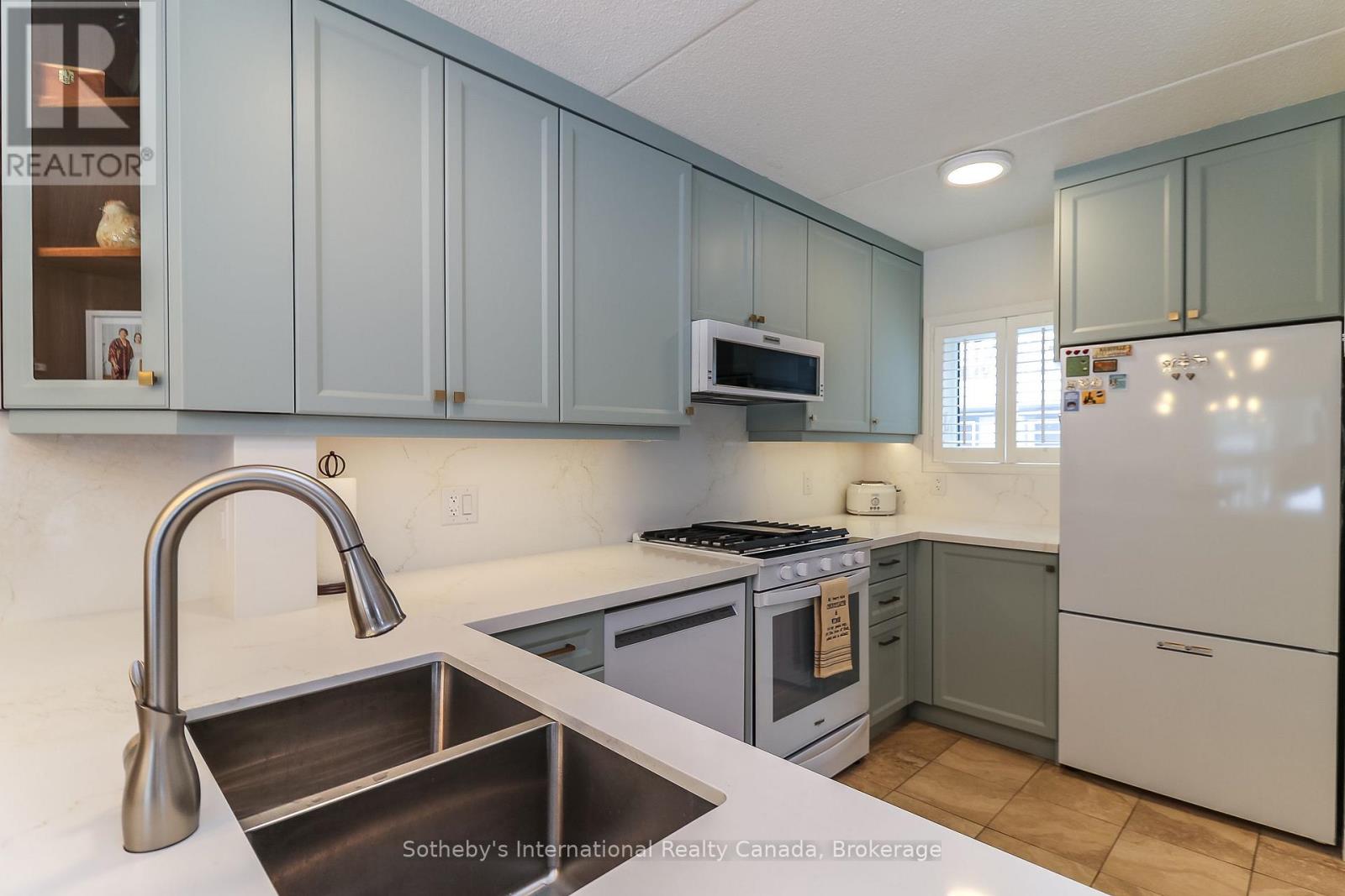Property at 775 JOHNSTON PARK AVENUE image 5