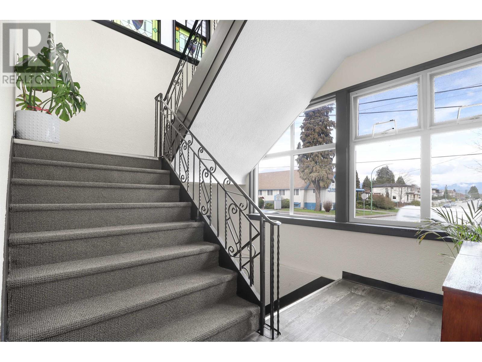 7365 Canada Way, Burnaby, British Columbia  V3N 3J4 - Photo 4 - C8067962