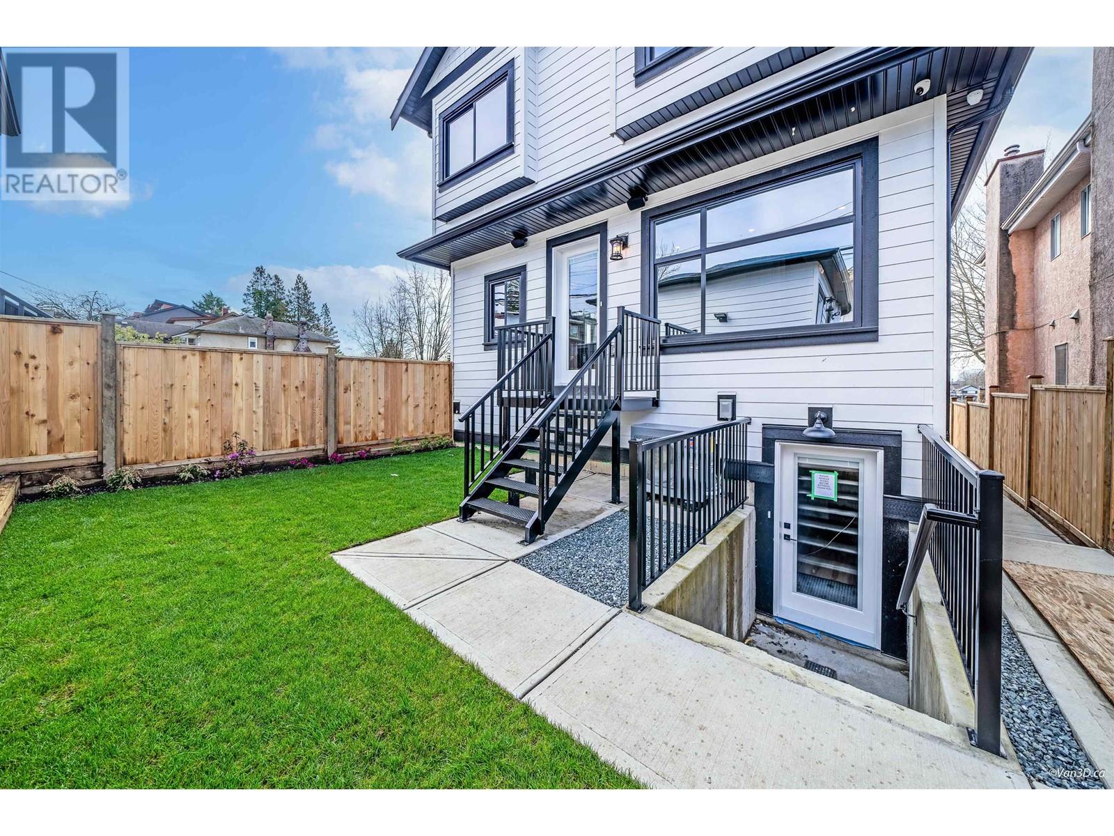 Property at 4318 NANAIMO STREET image 2