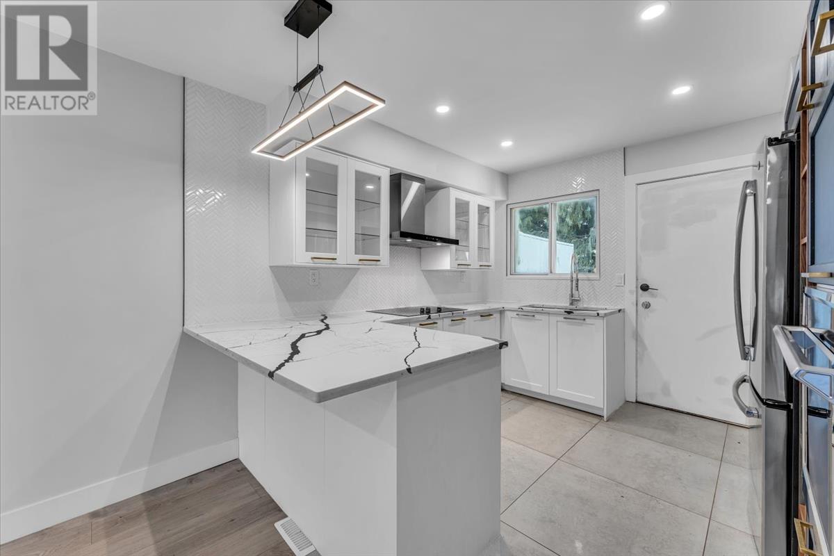 3523 Carlisle Street, Port Coquitlam, British Columbia  V3B 4M1 - Photo 13 - R2969098