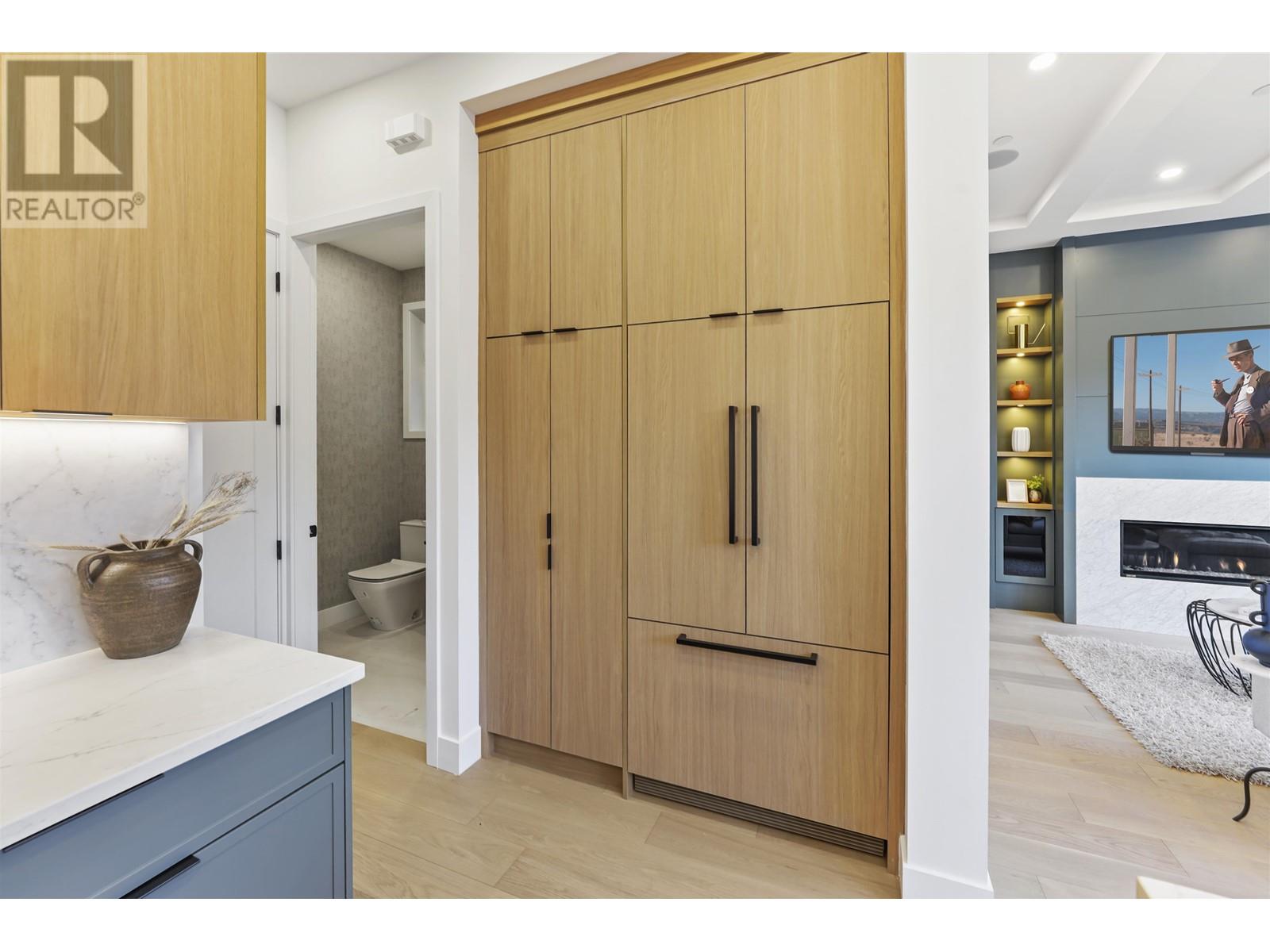 Listing Picture 13 of 38 : 2 1322 13TH AVENUE, Vancouver / 溫哥華 - 魯藝地產 Yvonne Lu Group - MLS Medallion Club Member