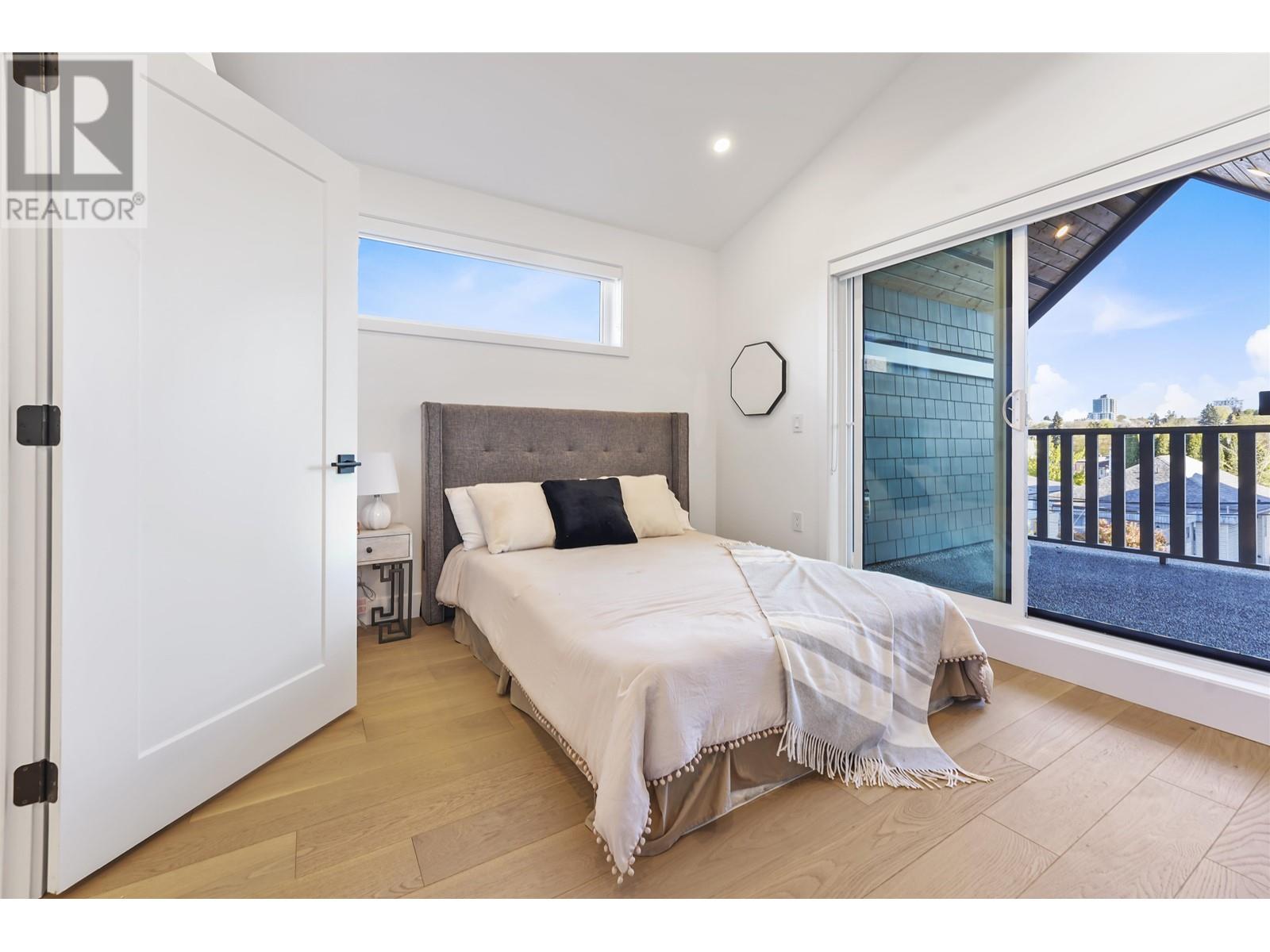 Listing Picture 27 of 38 : 2 1322 13TH AVENUE, Vancouver / 溫哥華 - 魯藝地產 Yvonne Lu Group - MLS Medallion Club Member