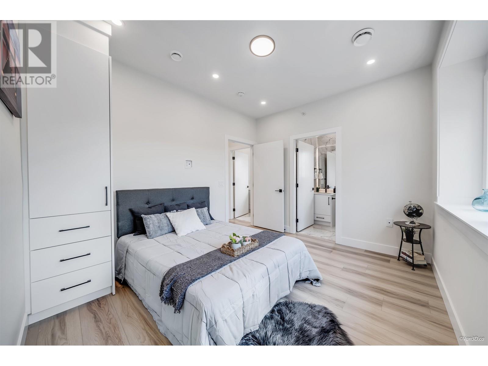 4320 Nanaimo Street, Vancouver, British Columbia  V5N 5J1 - Photo 11 - R2984013
