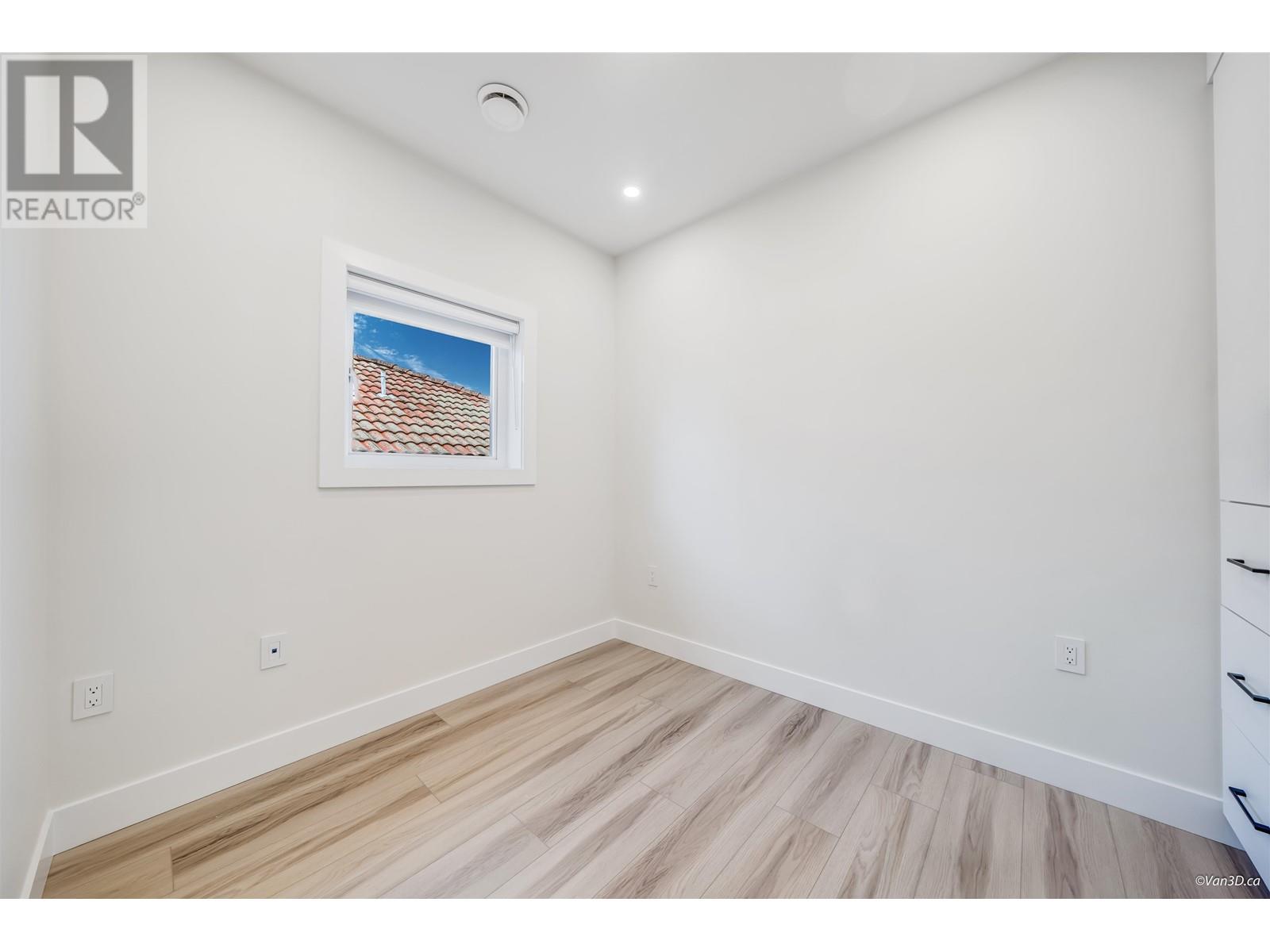 4320 Nanaimo Street, Vancouver, British Columbia  V5N 5J1 - Photo 13 - R2984013