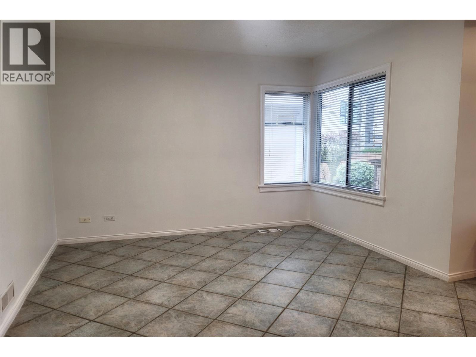 1467 W 58th Avenue, Vancouver, British Columbia  V6P 1W4 - Photo 8 - R2974213