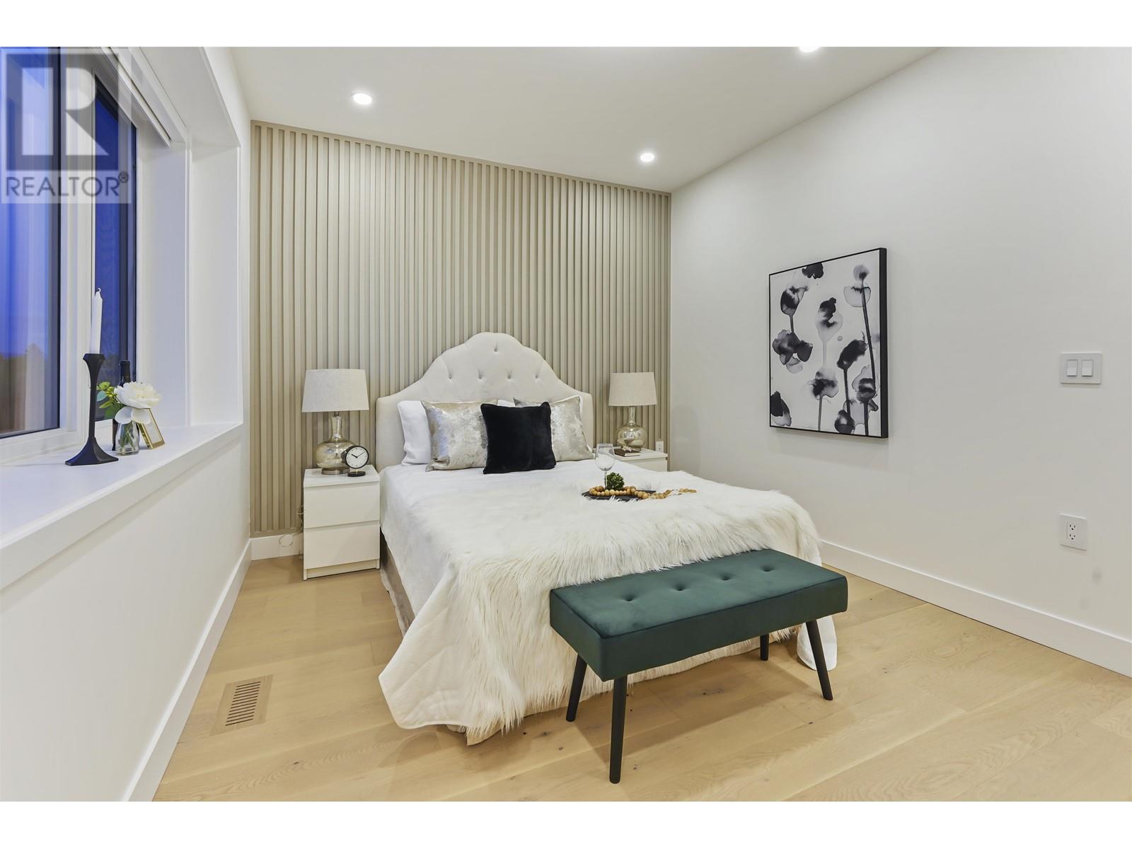 Listing Picture 17 of 35 : 1 1322 E 13TH AVENUE, Vancouver / 溫哥華 - 魯藝地產 Yvonne Lu Group - MLS Medallion Club Member