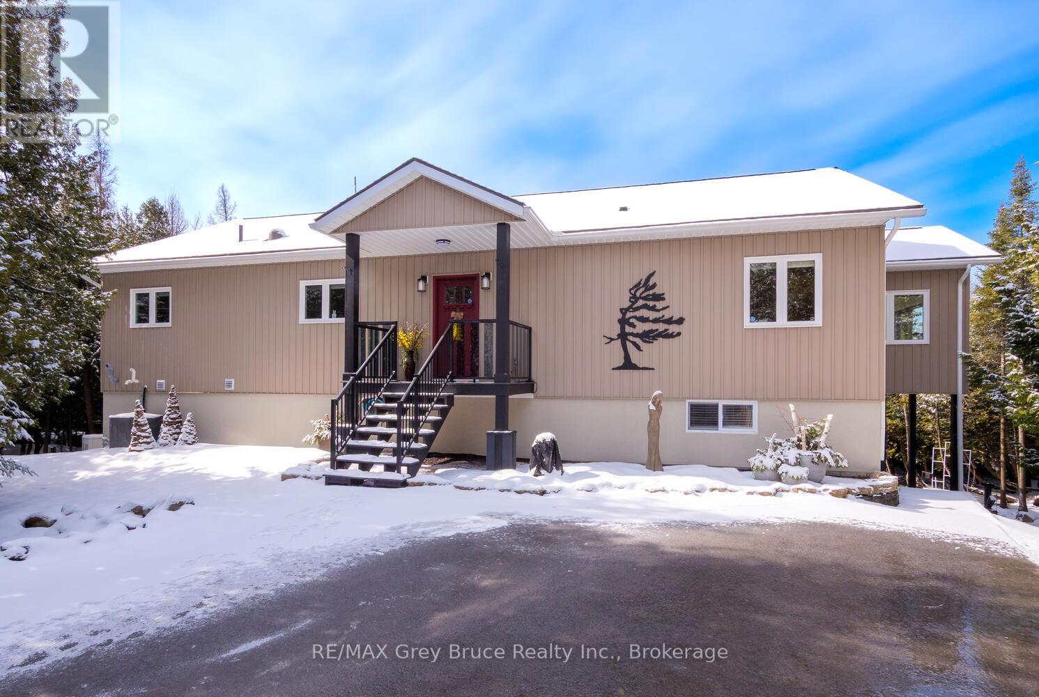 53 Devils Glen Road, Northern Bruce Peninsula, Ontario  N0H 2T0 - Photo 3 - X12052269