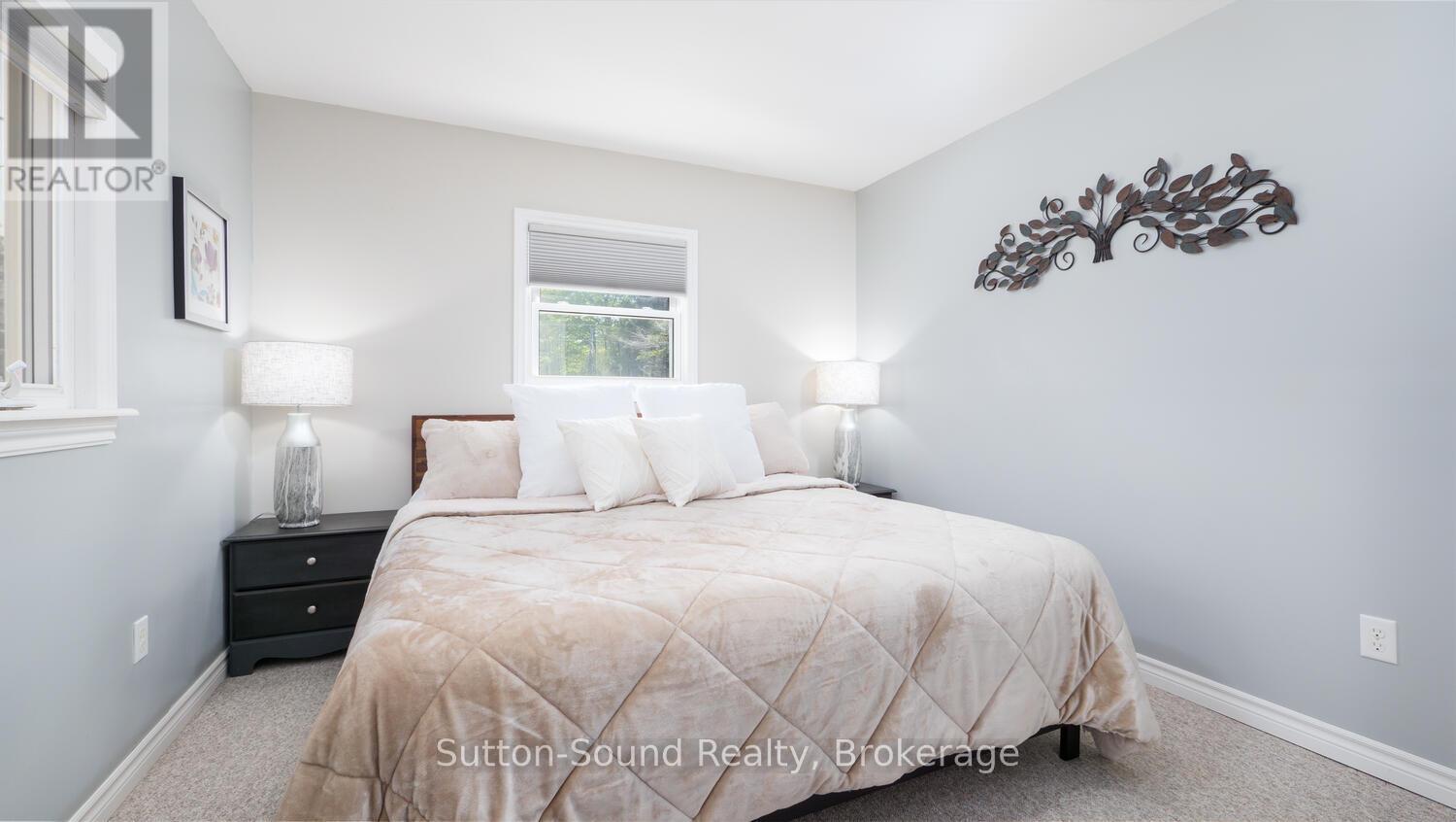 68 Sauble Falls Road, South Bruce Peninsula, Ontario  N0H 2G0 - Photo 12 - X12051531