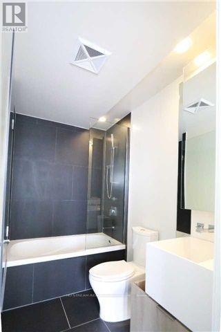 1701 - 1 Bloor Street E, Toronto, Ontario  M4W 0A8 - Photo 24 - C12052270