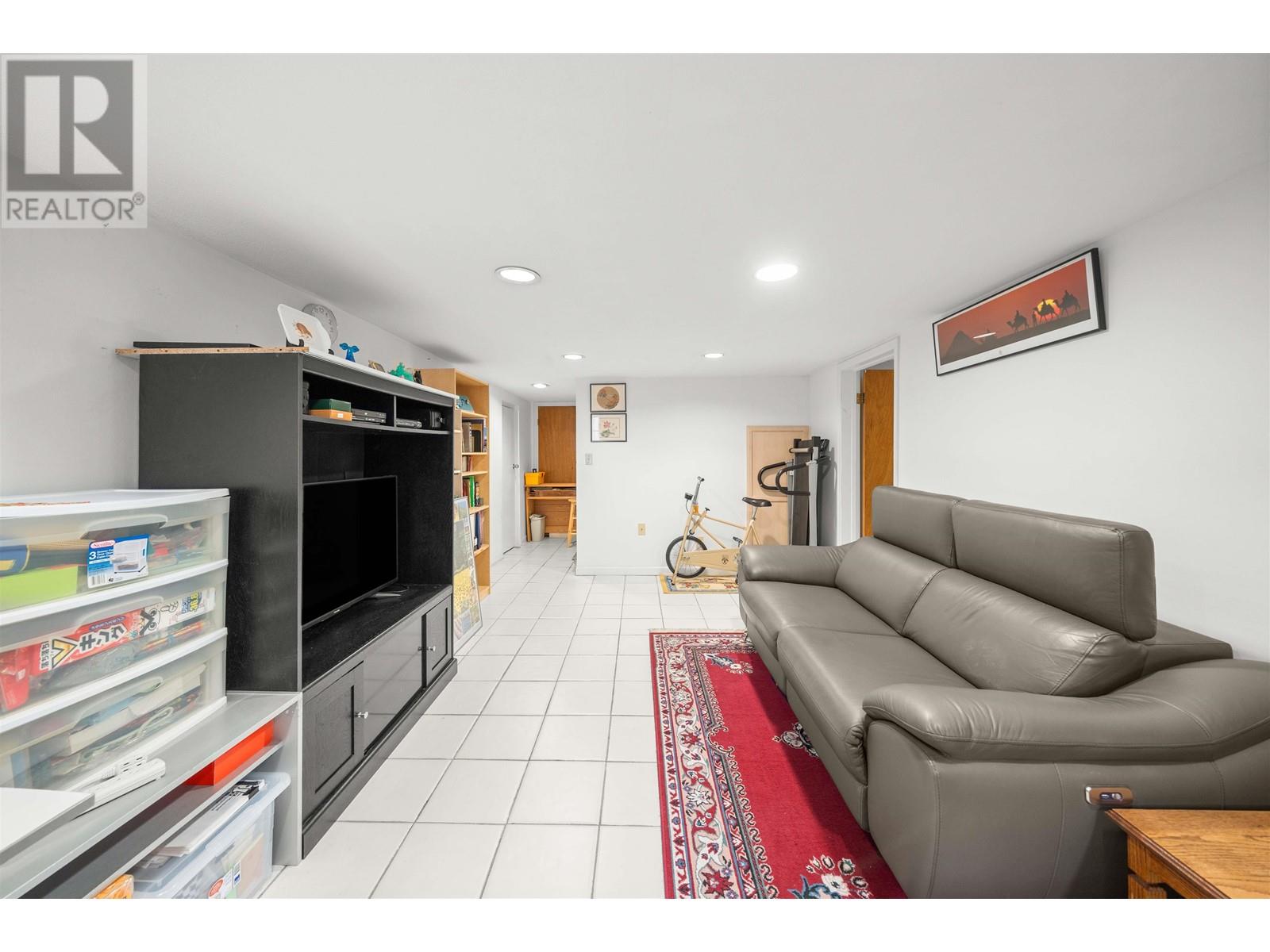 1371 Duthie Avenue, Burnaby, British Columbia  V5A 2R5 - Photo 19 - R2983669
