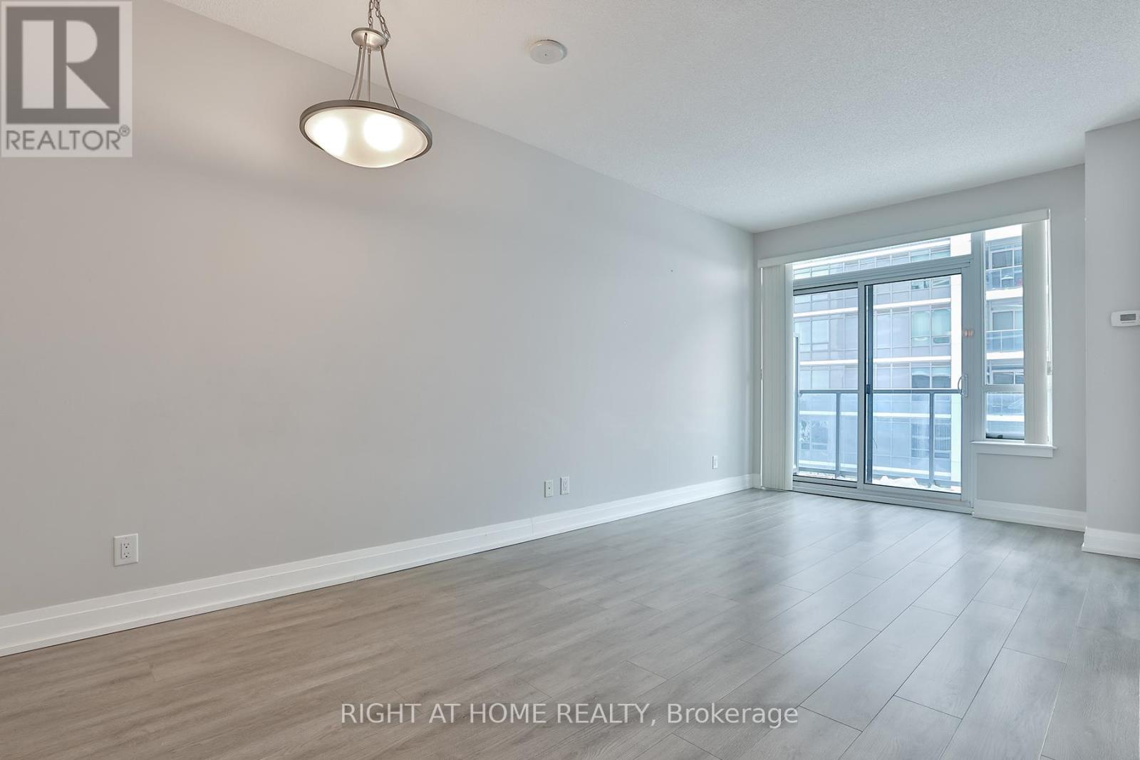 1505 - 7165 Yonge Street, Markham, Ontario  L3T 0C9 - Photo 10 - N12052252
