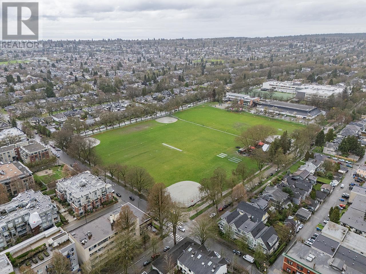 703 2228 W BROADWAY, vancouver, British Columbia