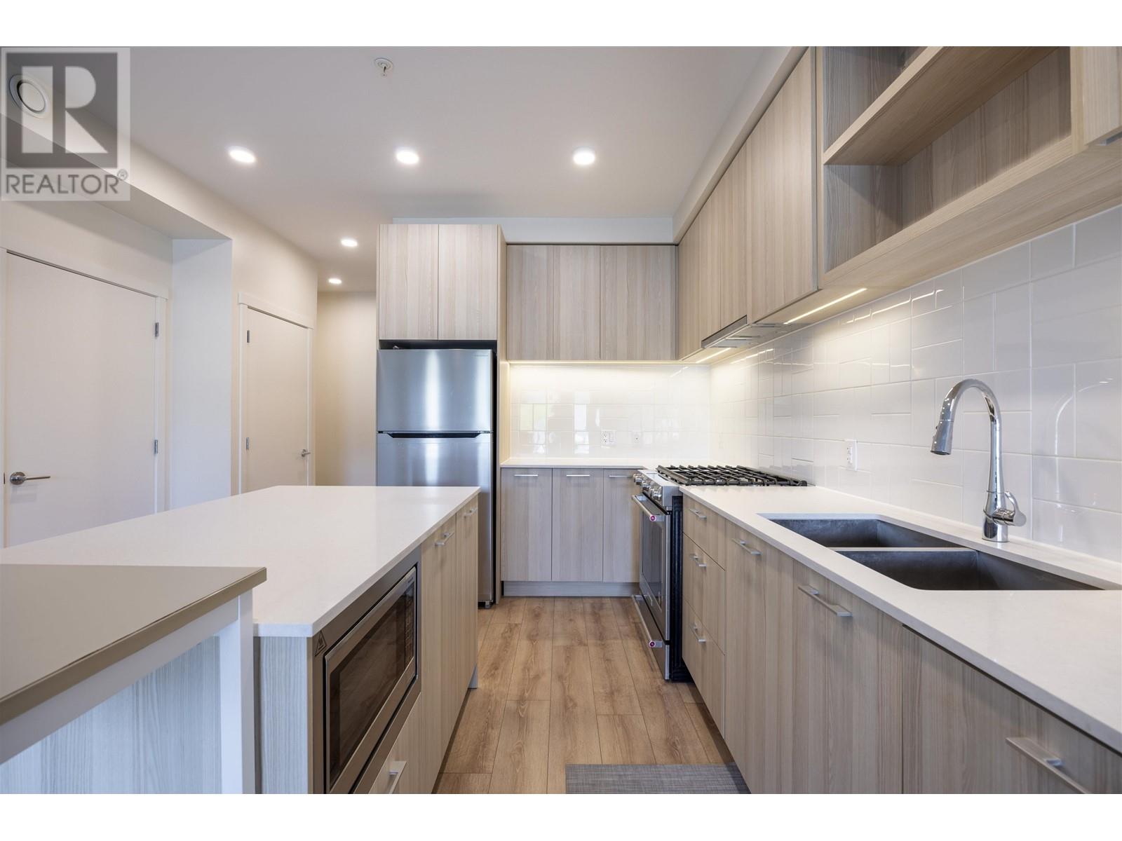 213 721 Anskar Crescent, Coquitlam, British Columbia  V3J 0L4 - Photo 6 - R2984021