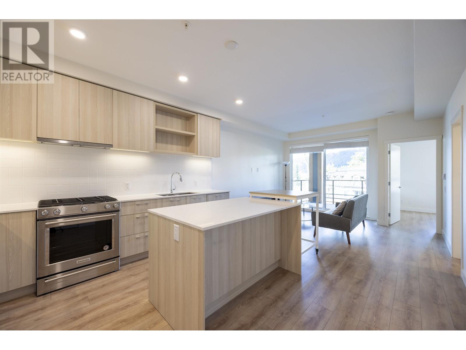 213 721 Anskar Crescent, Coquitlam, British Columbia  V3J 0L4 - Photo 3 - R2984021