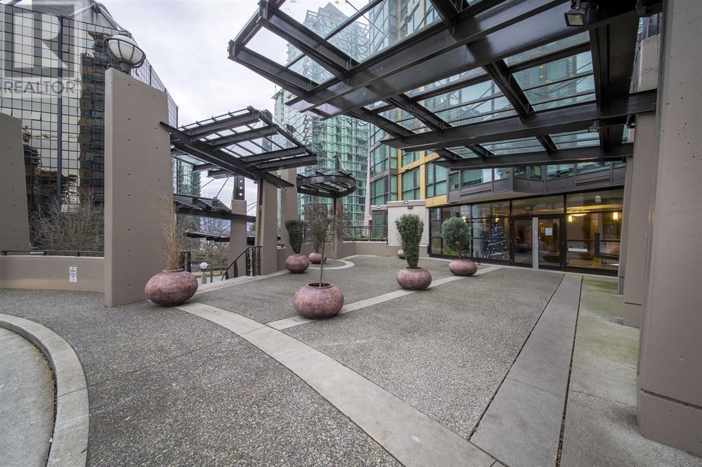 202 1331 Alberni Street, Vancouver, British Columbia  V6E 4S1 - Photo 2 - R2975576