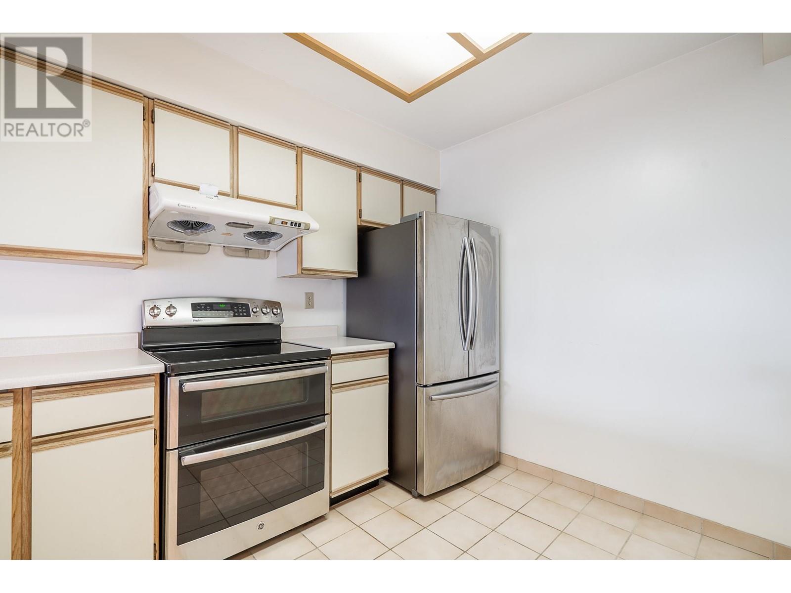 905 6070 Mcmurray Avenue, Burnaby, British Columbia  V5H 4J3 - Photo 4 - R2984049