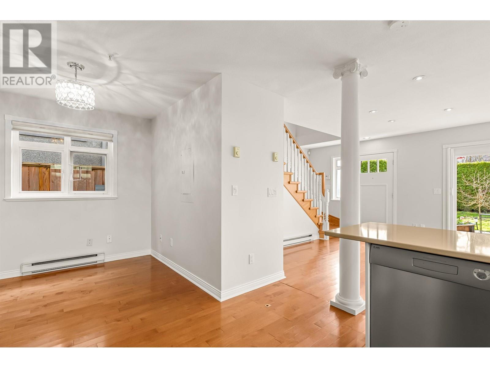 3481 W 8th Avenue, Vancouver, British Columbia  V6Y 1Y6 - Photo 14 - R2984051