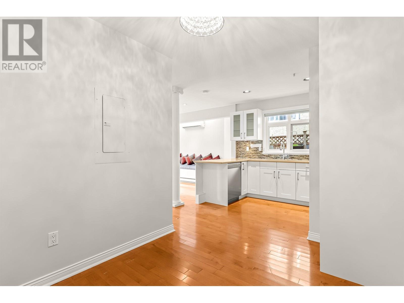 3481 W 8th Avenue, Vancouver, British Columbia  V6Y 1Y6 - Photo 15 - R2984051