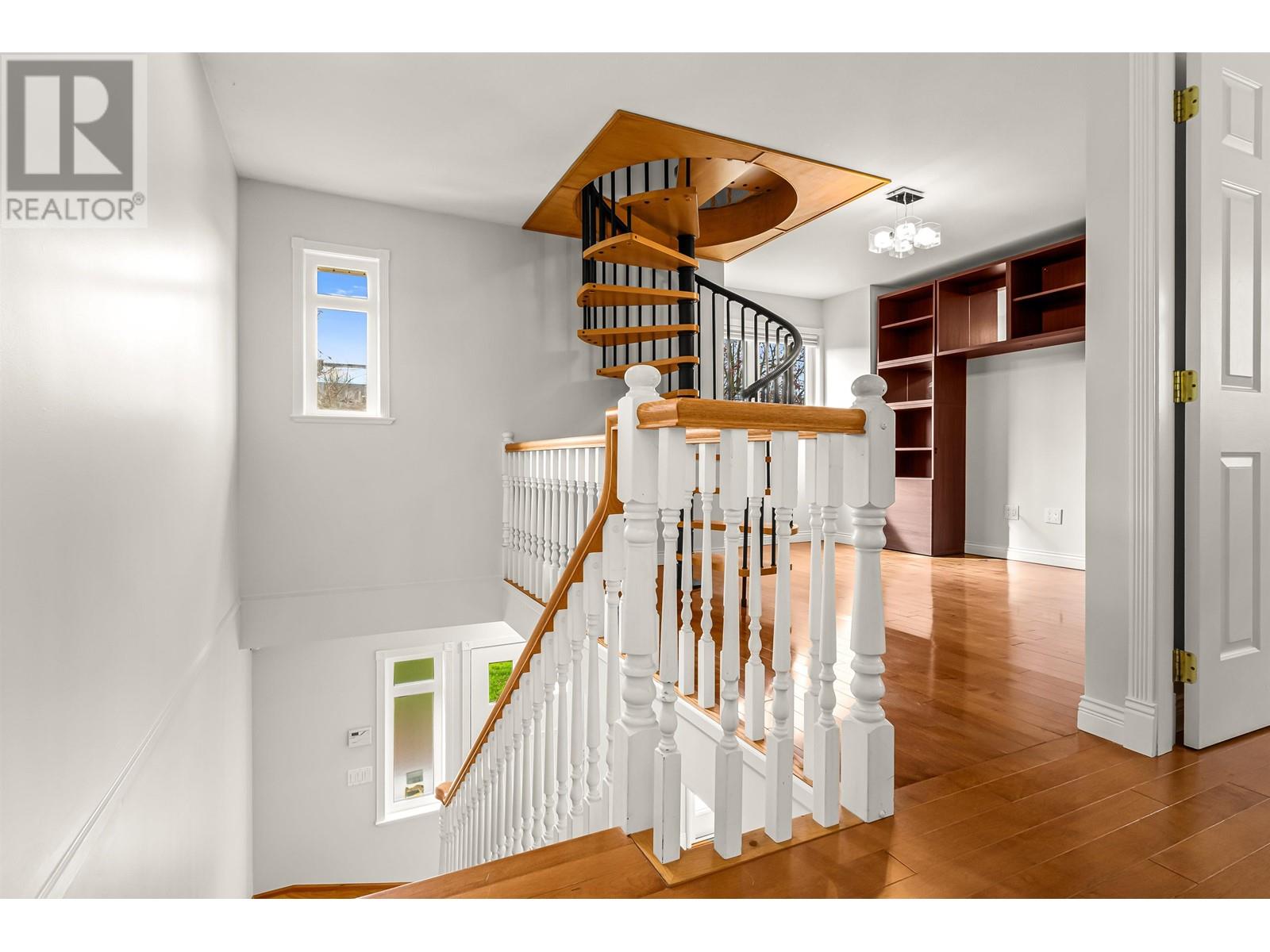 3481 W 8th Avenue, Vancouver, British Columbia  V6Y 1Y6 - Photo 17 - R2984051