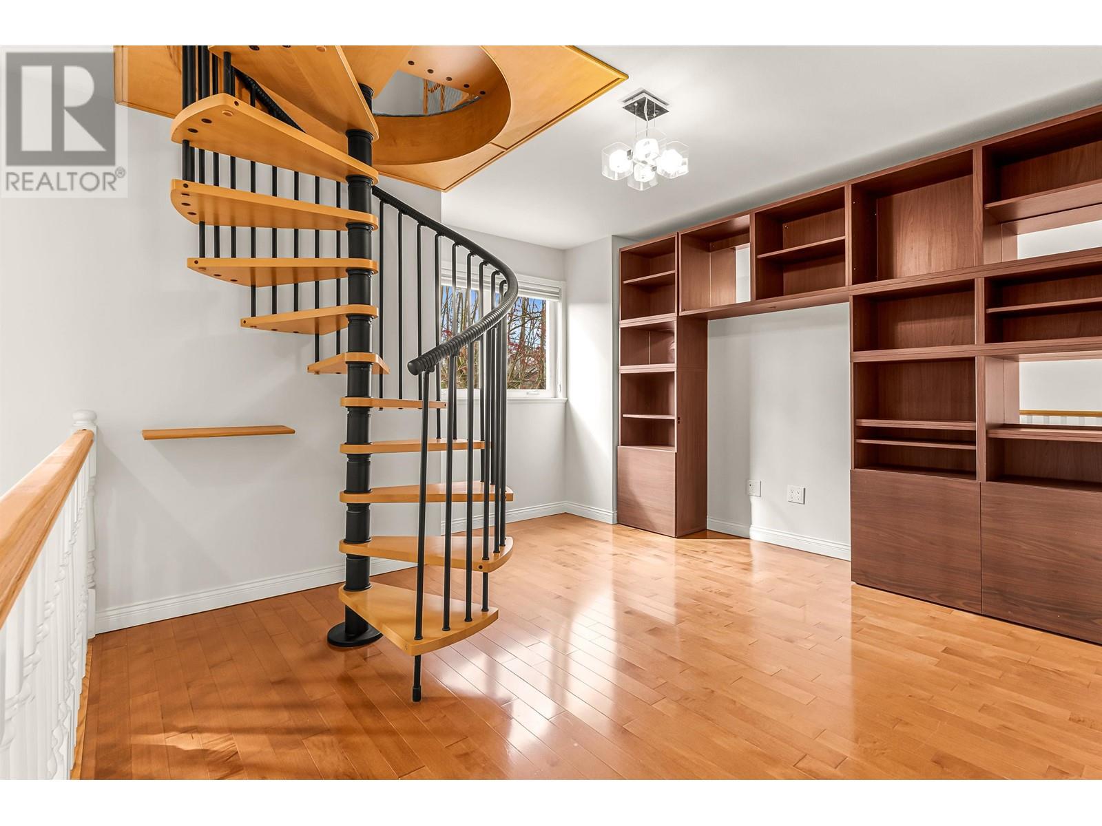 3481 W 8th Avenue, Vancouver, British Columbia  V6Y 1Y6 - Photo 19 - R2984051