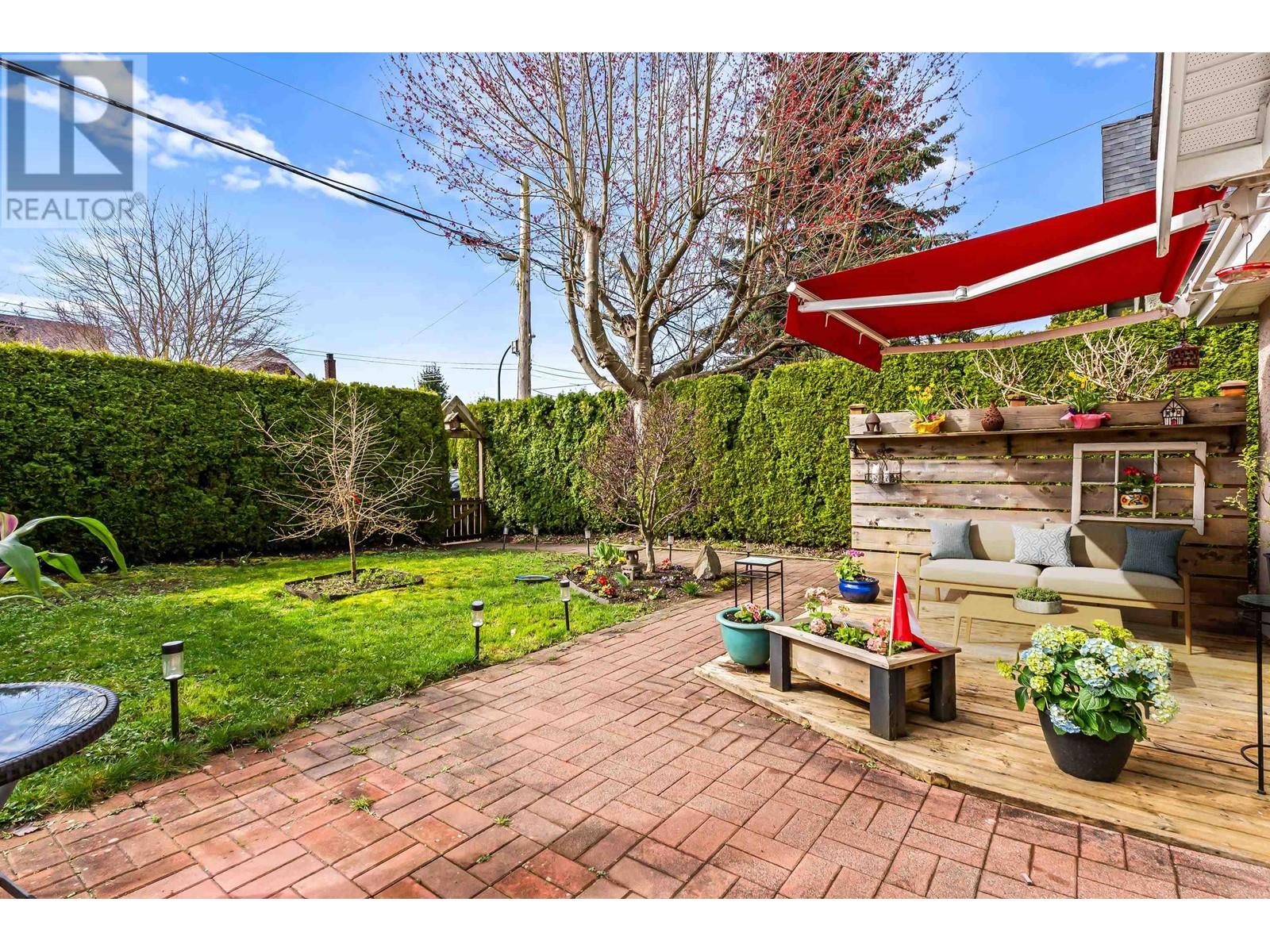 3481 W 8th Avenue, Vancouver, British Columbia  V6Y 1Y6 - Photo 2 - R2984051