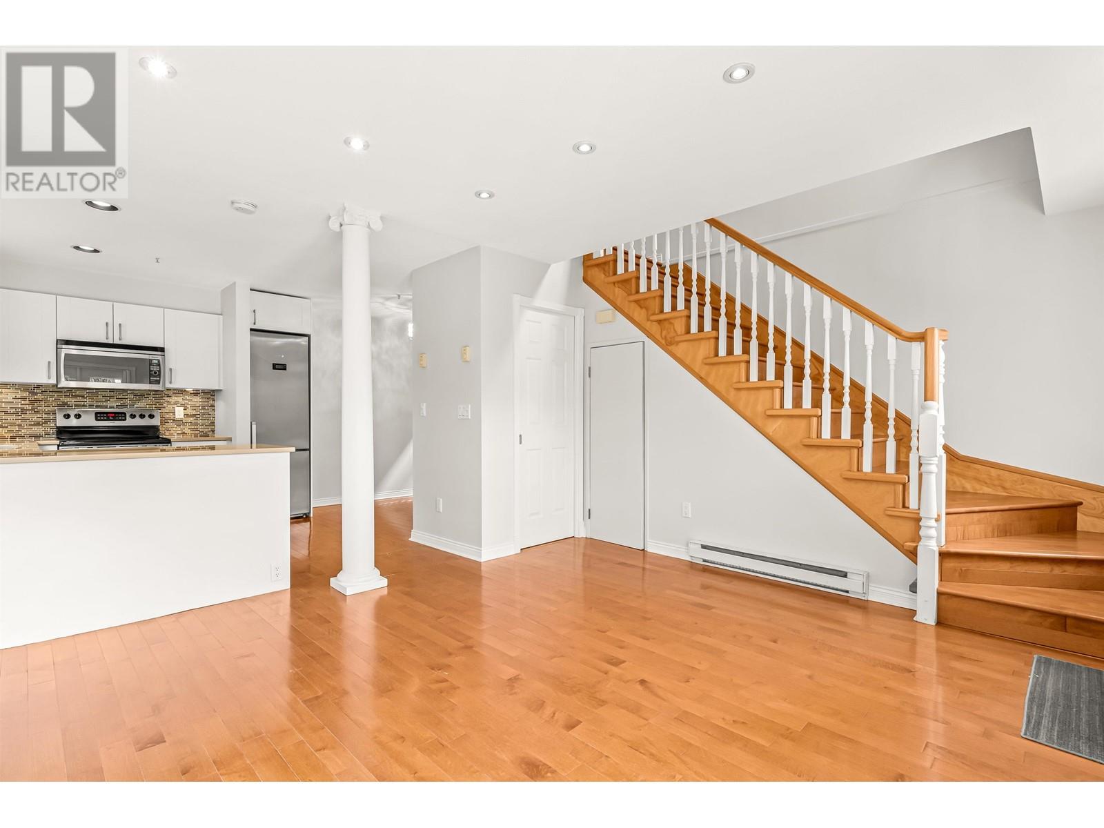 3481 W 8th Avenue, Vancouver, British Columbia  V6Y 1Y6 - Photo 8 - R2984051