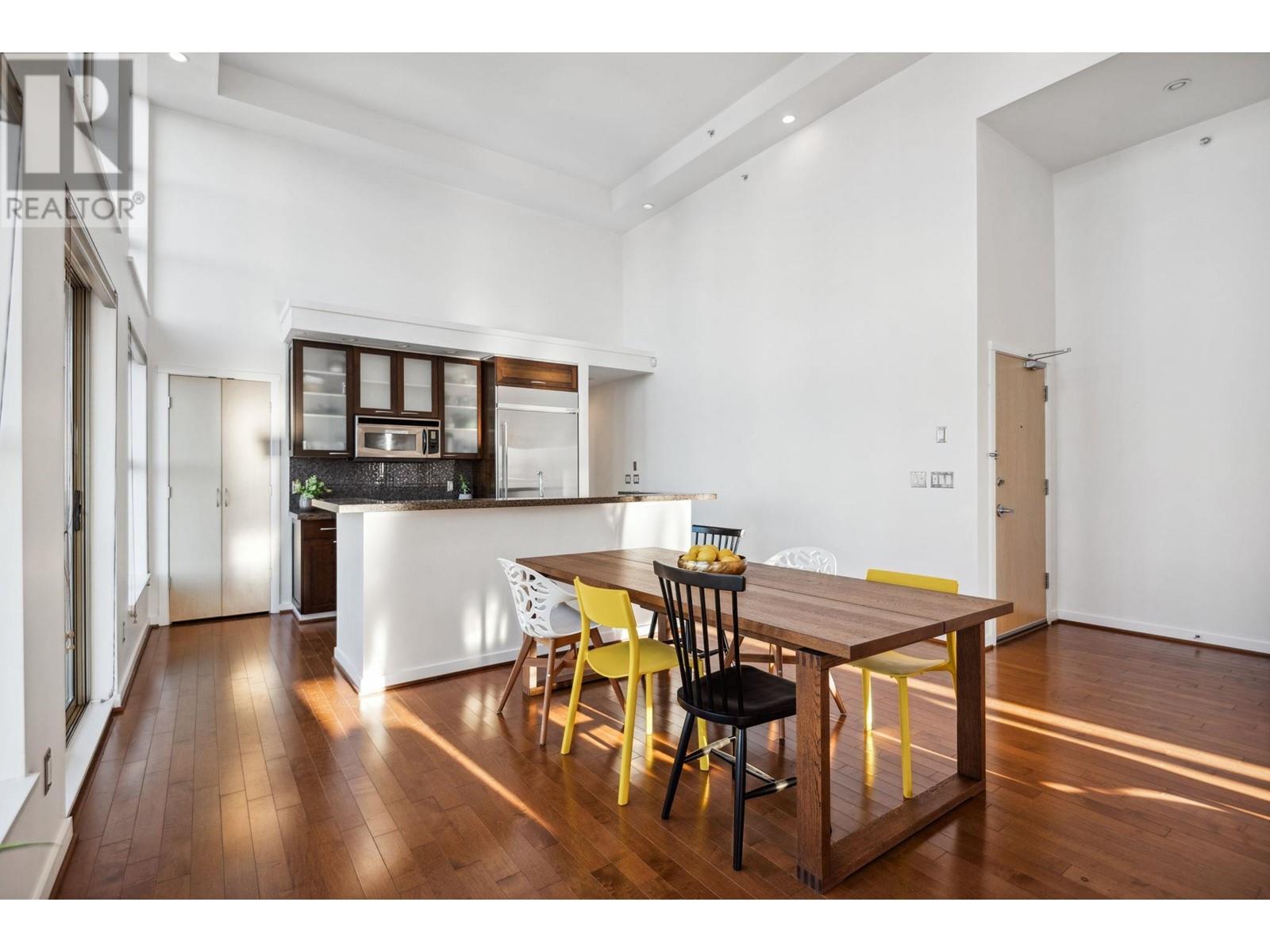 Ph1 969 Richards Street, Vancouver, British Columbia  V6B 1A8 - Photo 3 - R2984054